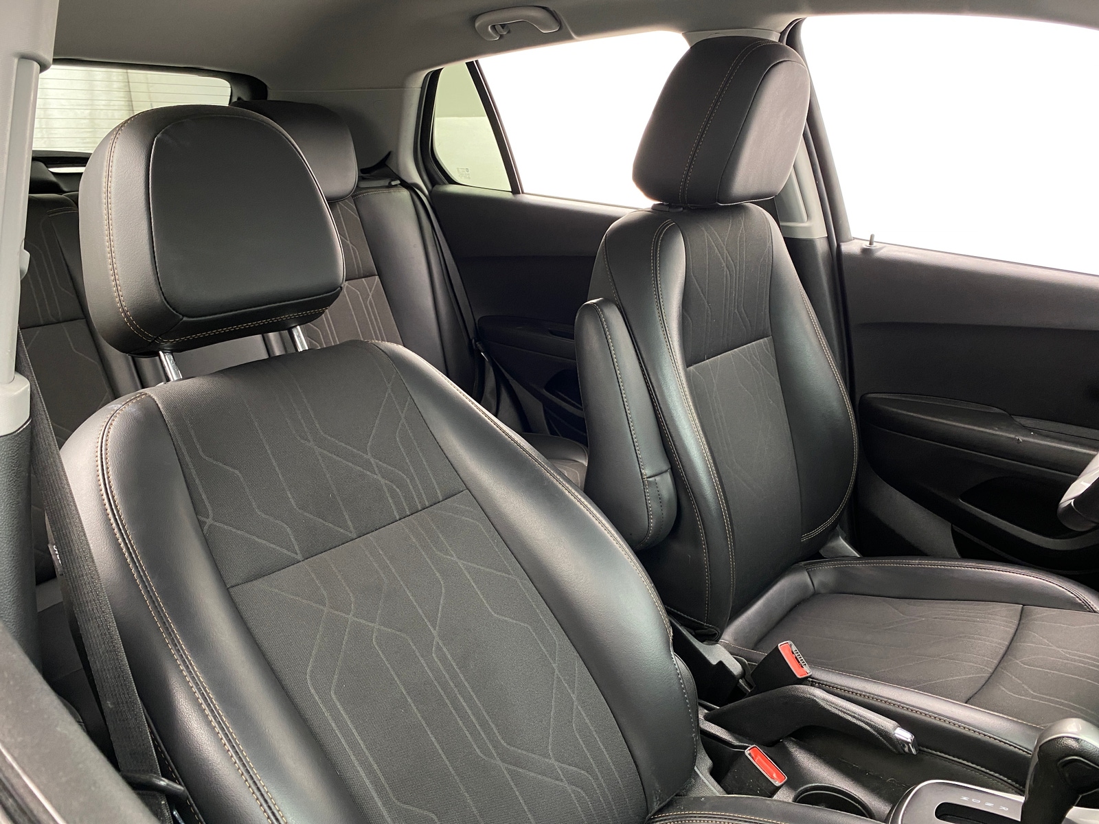 Thumbnail: 2021 Chevrolet Trax - 2