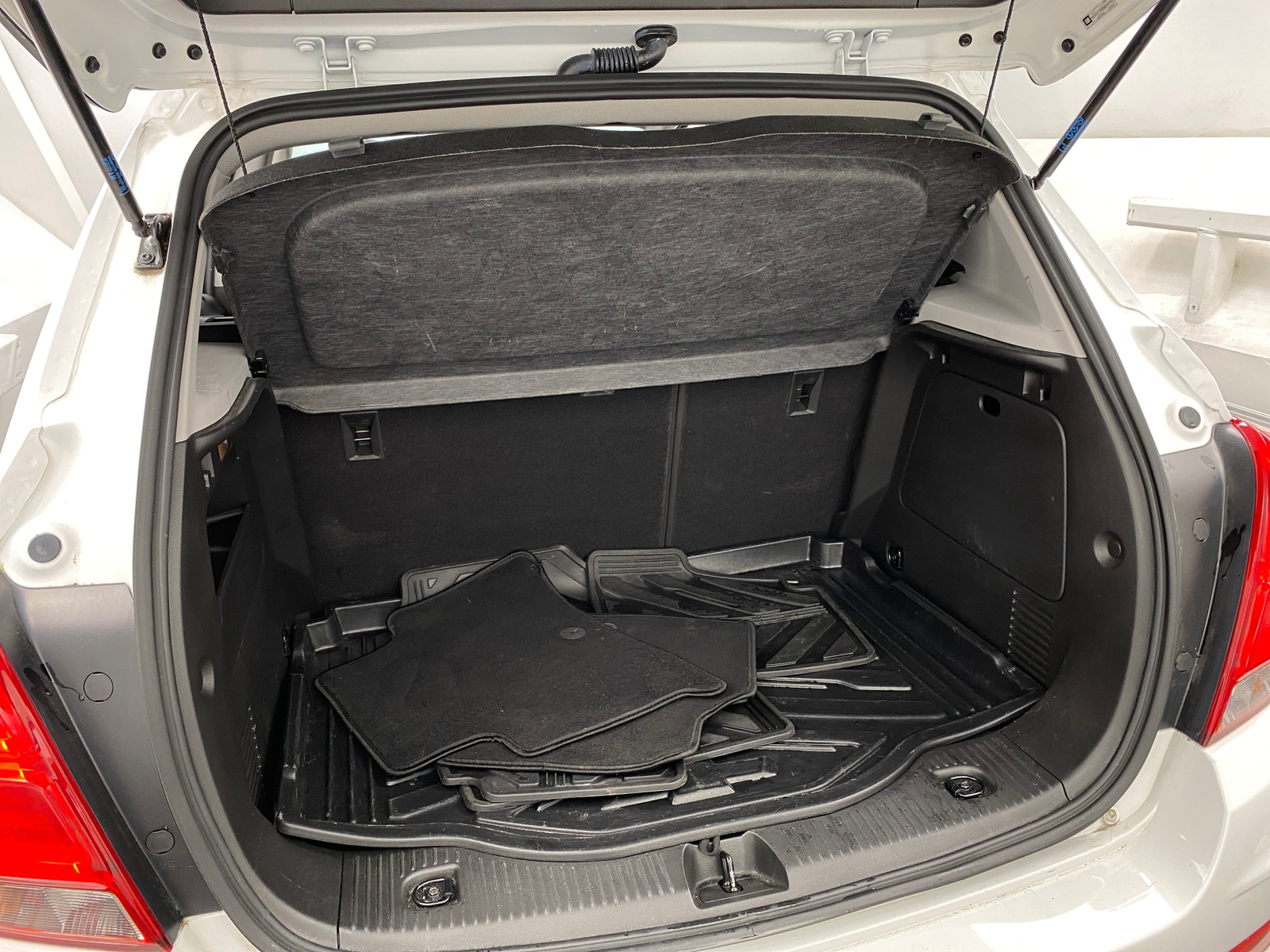 Thumbnail: 2021 Chevrolet Trax - 7