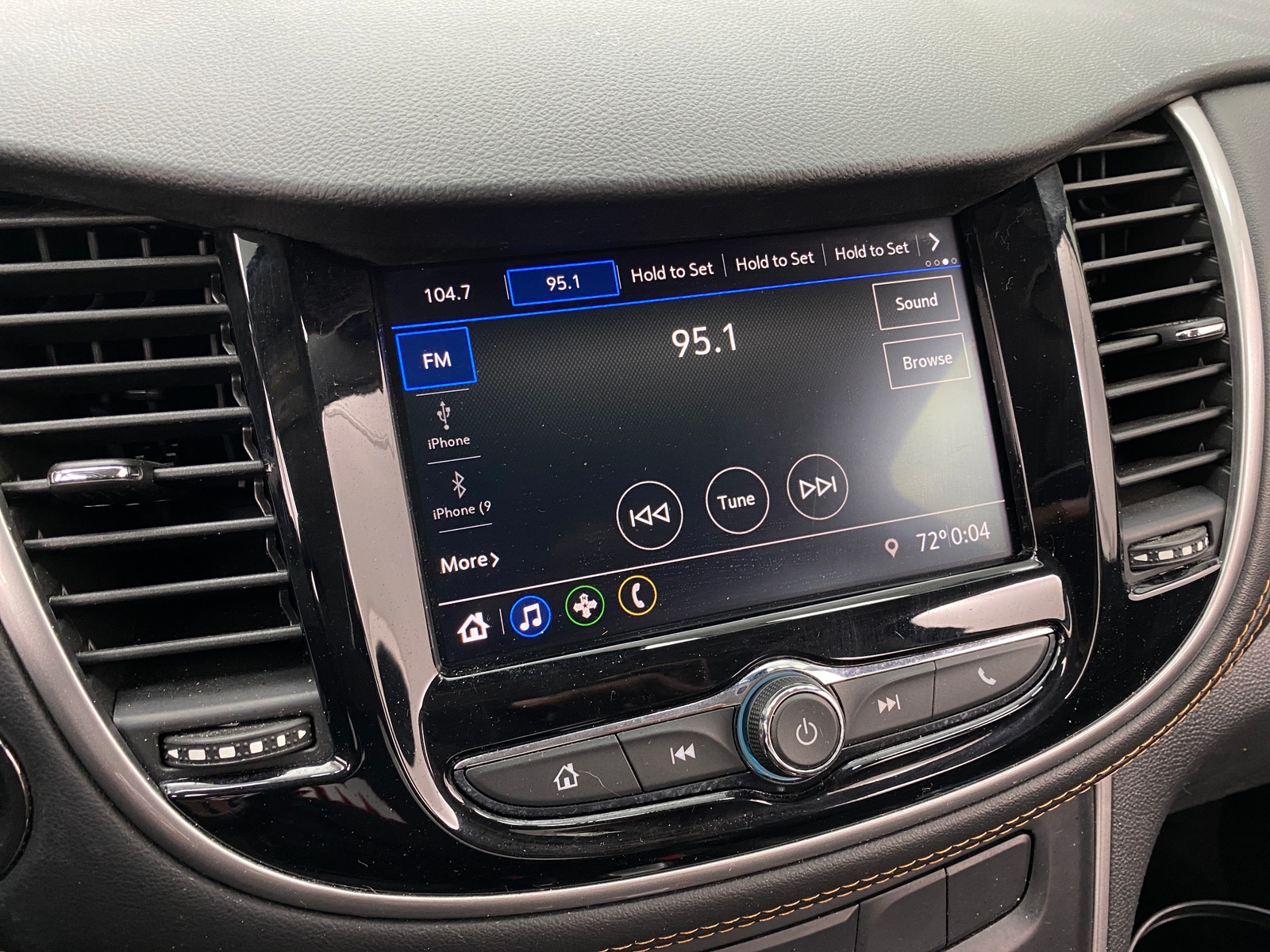 Thumbnail: 2021 Chevrolet Trax - 4