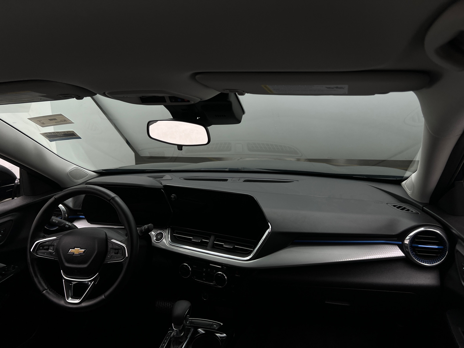 Thumbnail: 2025 Chevrolet Trax - 3