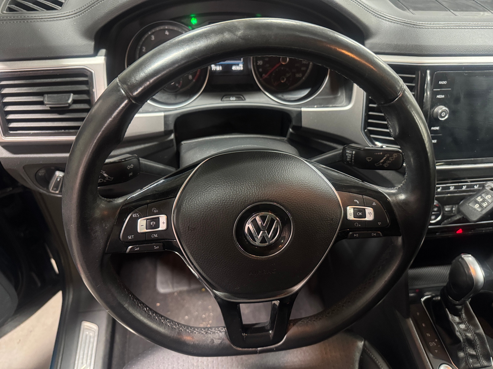 Thumbnail: 2018 Volkswagen Atlas - 4