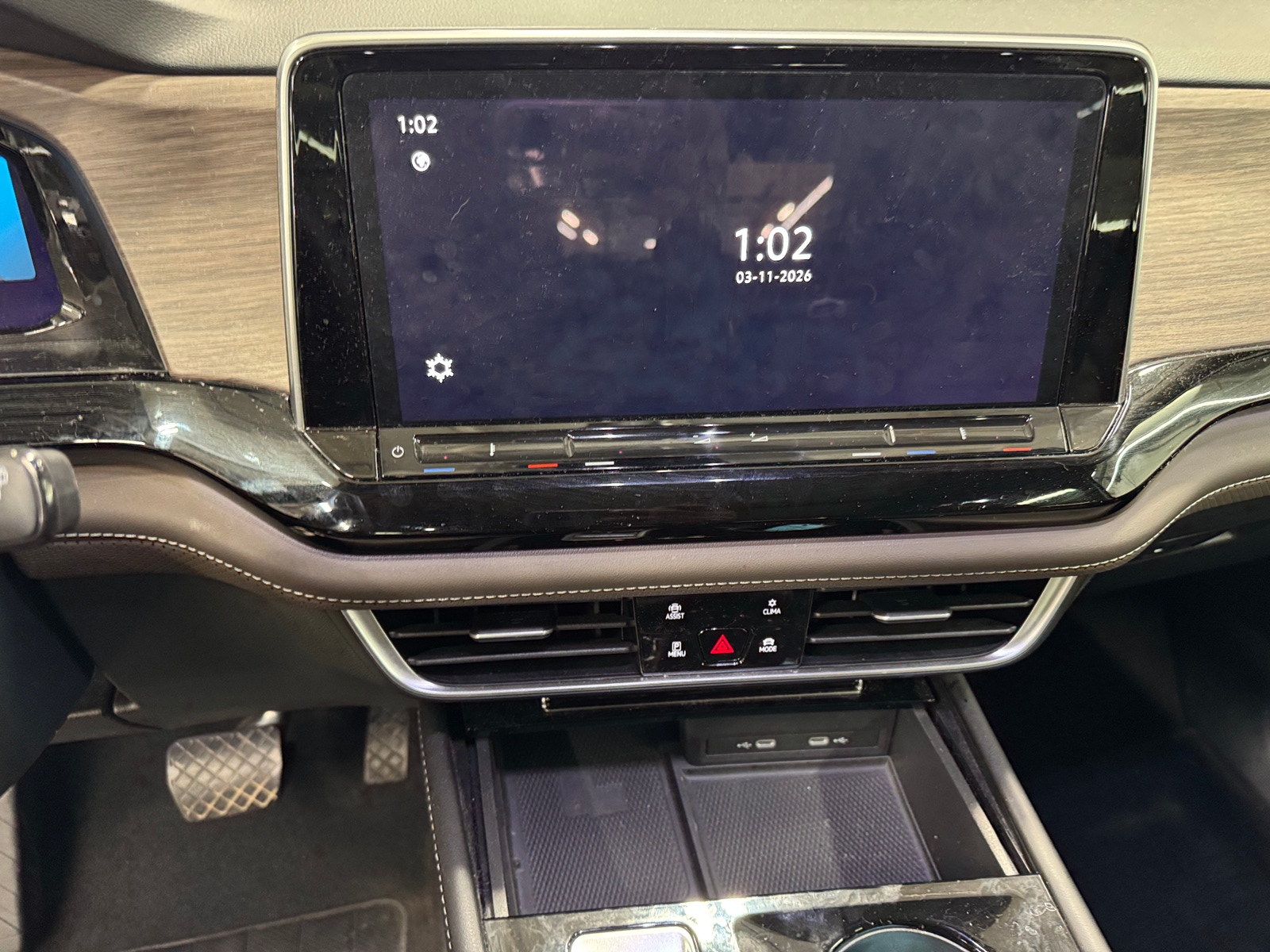 Thumbnail: 2024 Volkswagen Atlas - 3