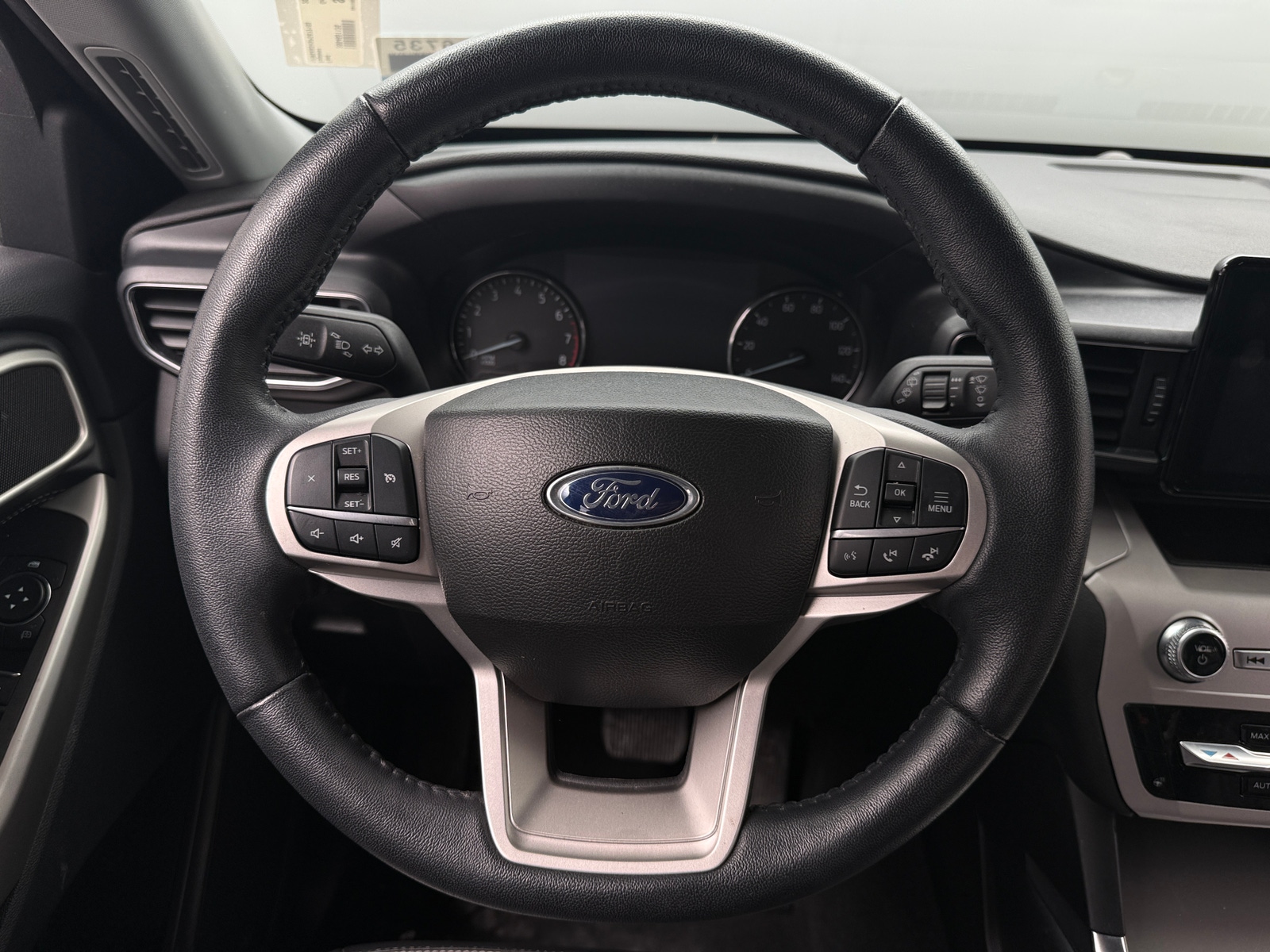 Thumbnail: 2023 Ford Explorer - 5