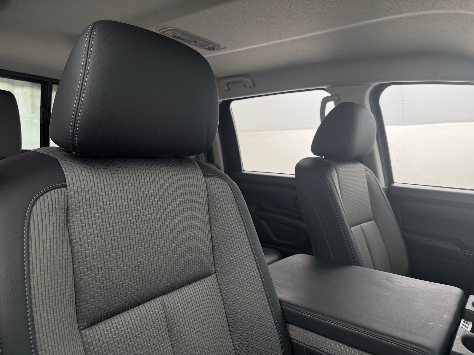 Thumbnail: 2019 Nissan Titan - 2