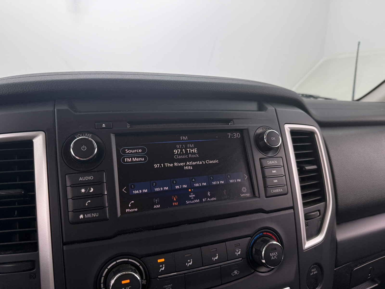 Thumbnail: 2019 Nissan Titan - 4