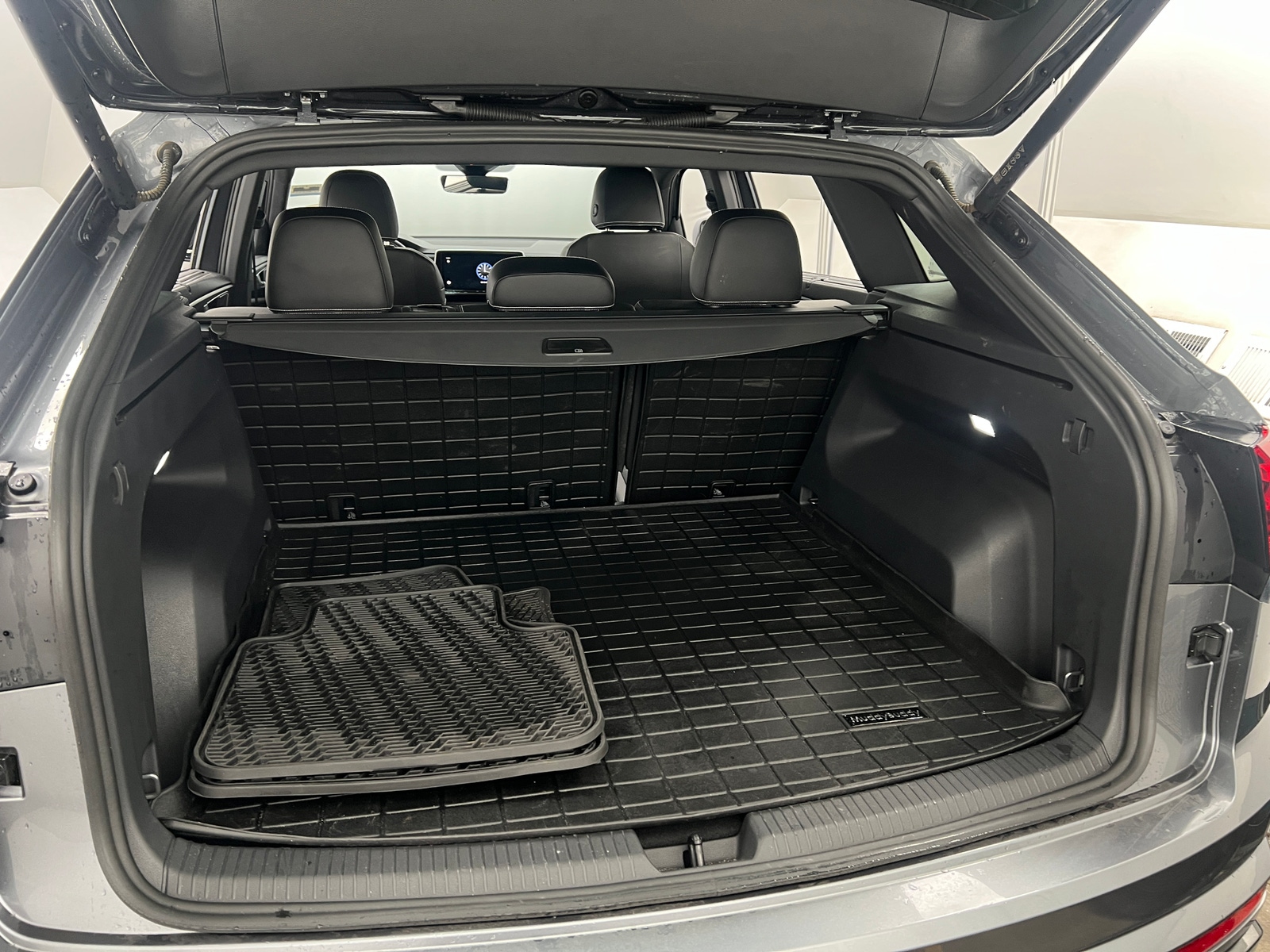 Thumbnail: 2024 Volkswagen Atlas - 6