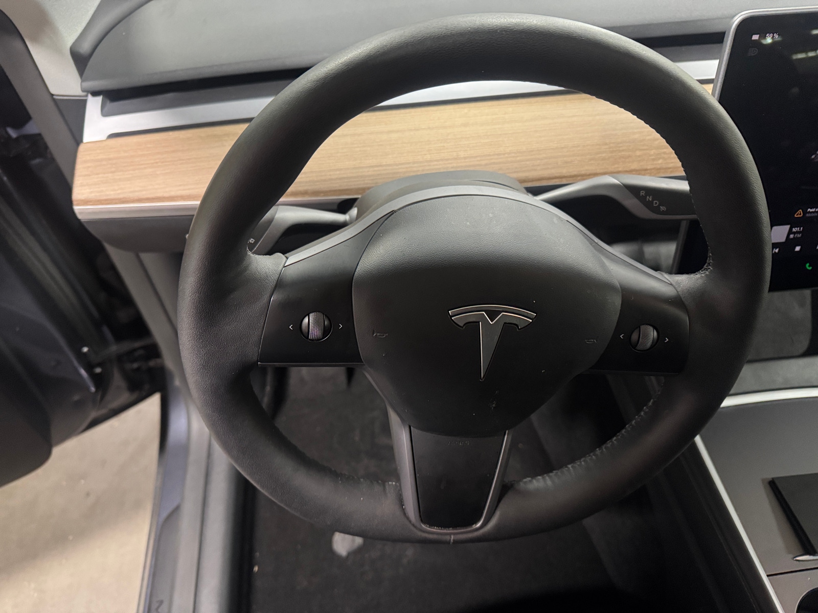 Thumbnail: 2023 Tesla Model Y - 4