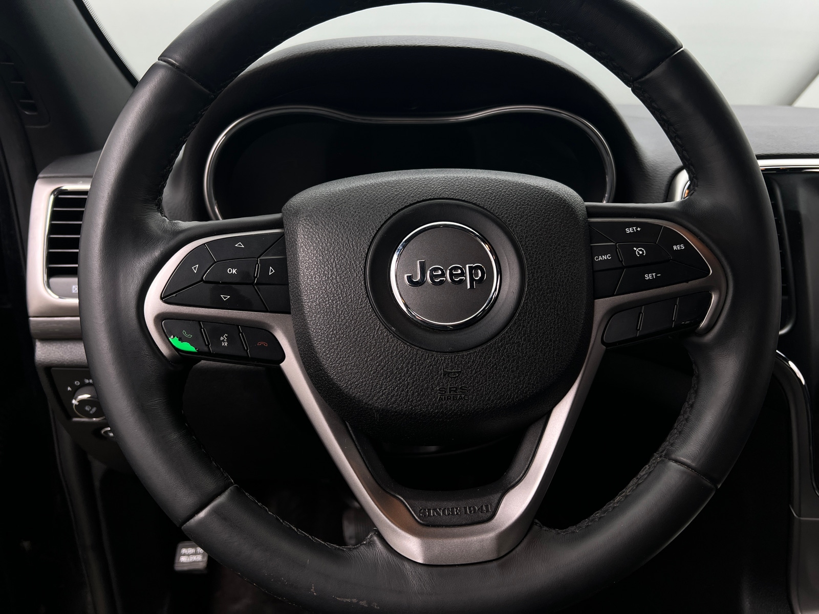 Thumbnail: 2018 Jeep Grand Cherokee - 5