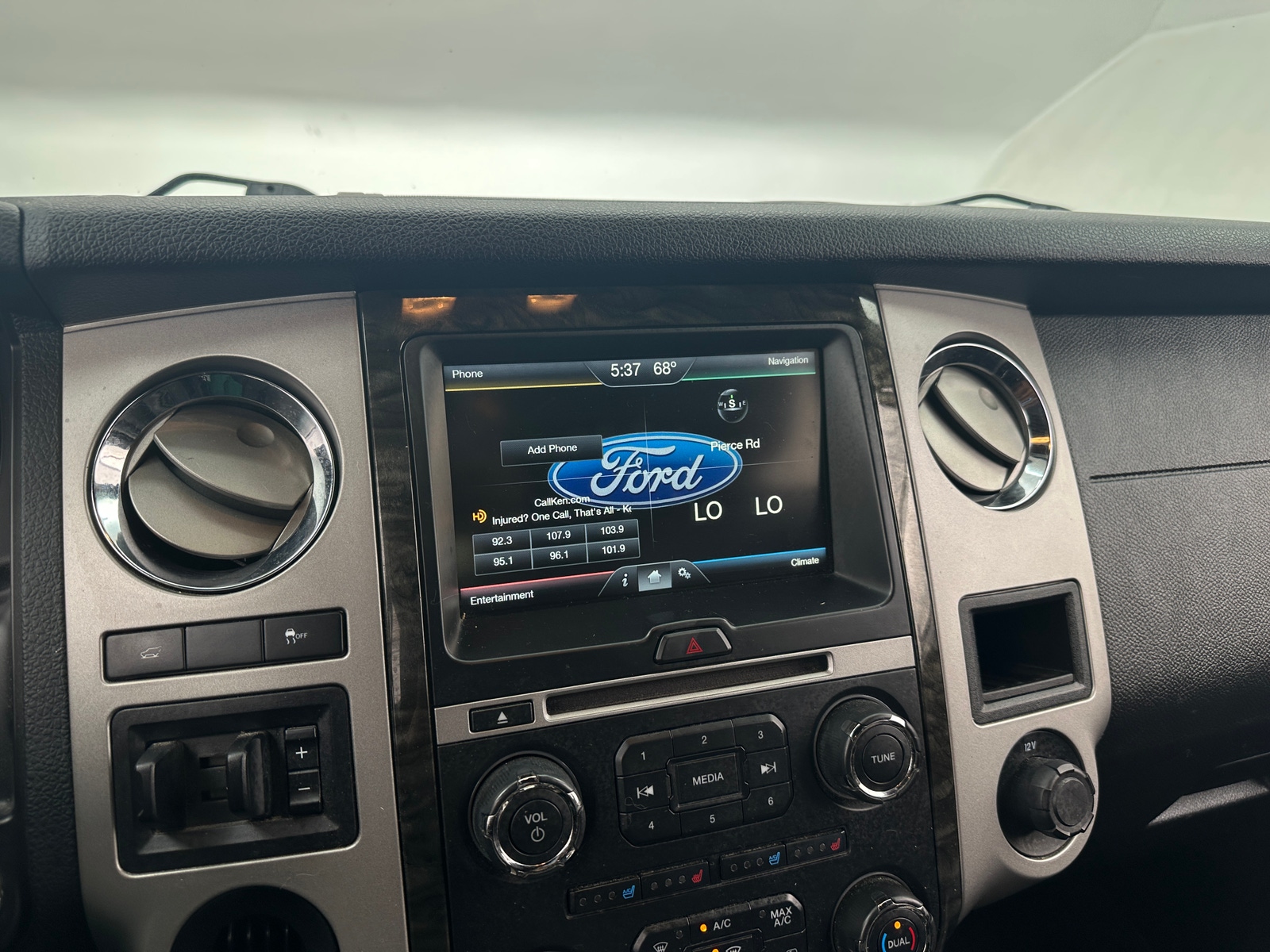 Thumbnail: 2015 Ford Expedition - 3