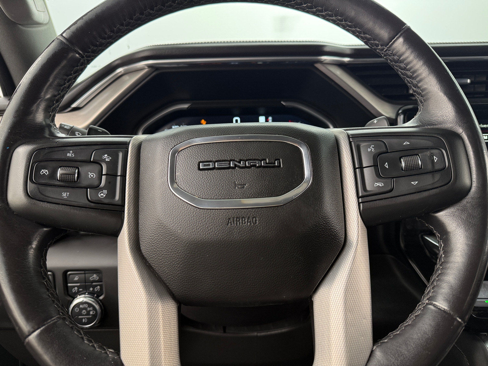 Thumbnail: 2023 GMC Sierra 1500 - 4