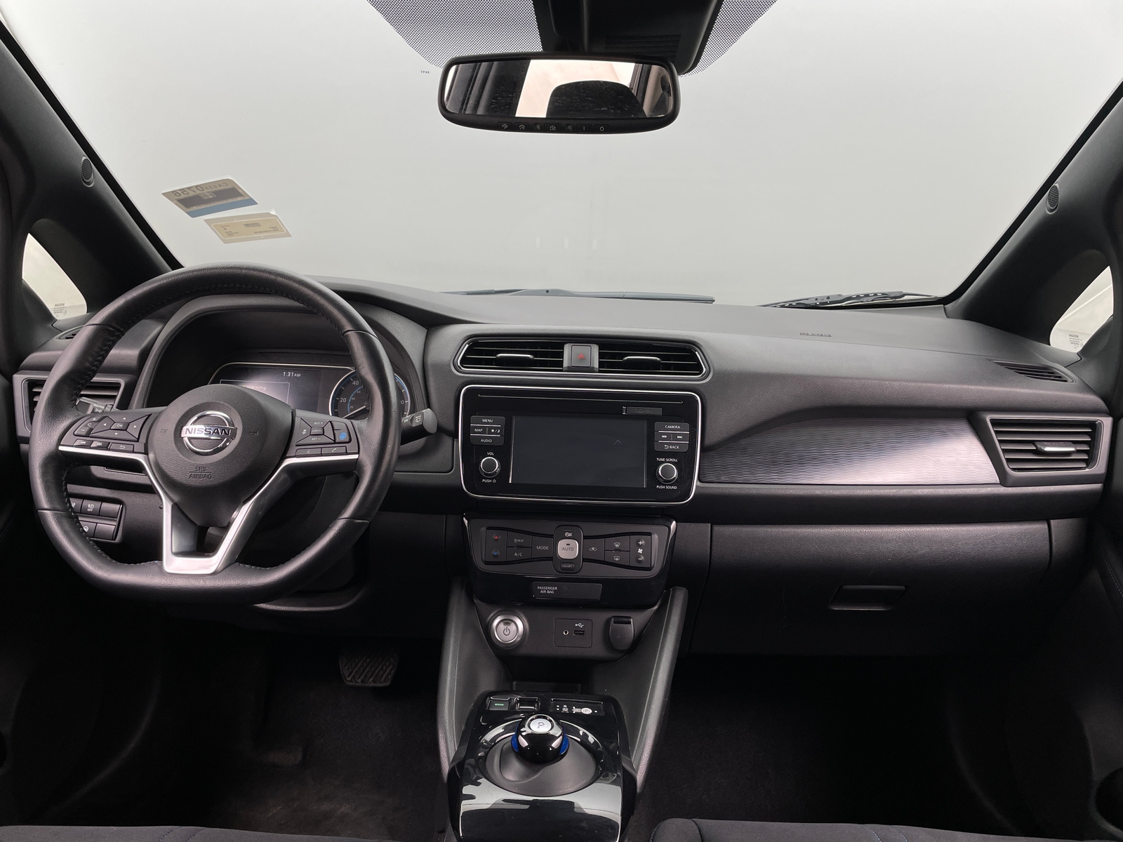 Thumbnail: 2019 Nissan Leaf - 3