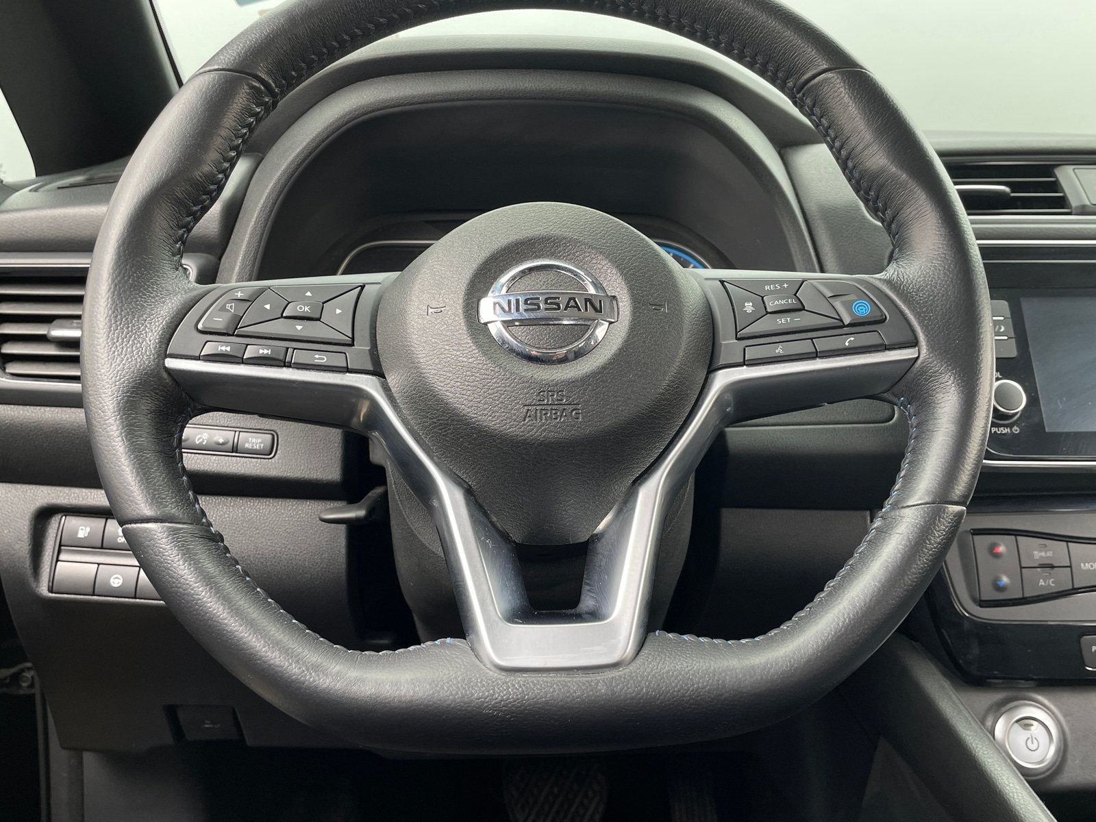 Thumbnail: 2019 Nissan Leaf - 5