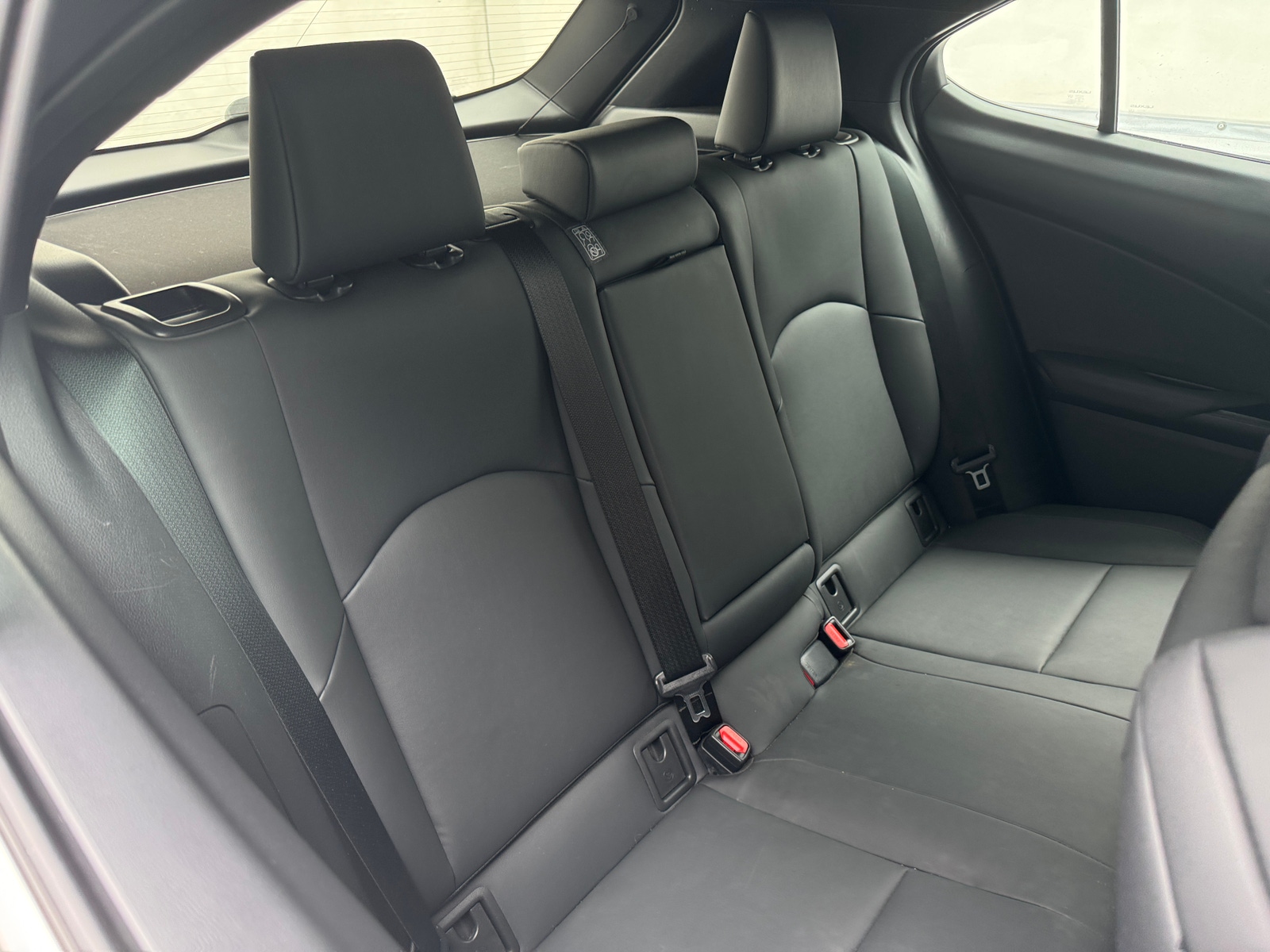 Thumbnail: 2021 Lexus UX - 5