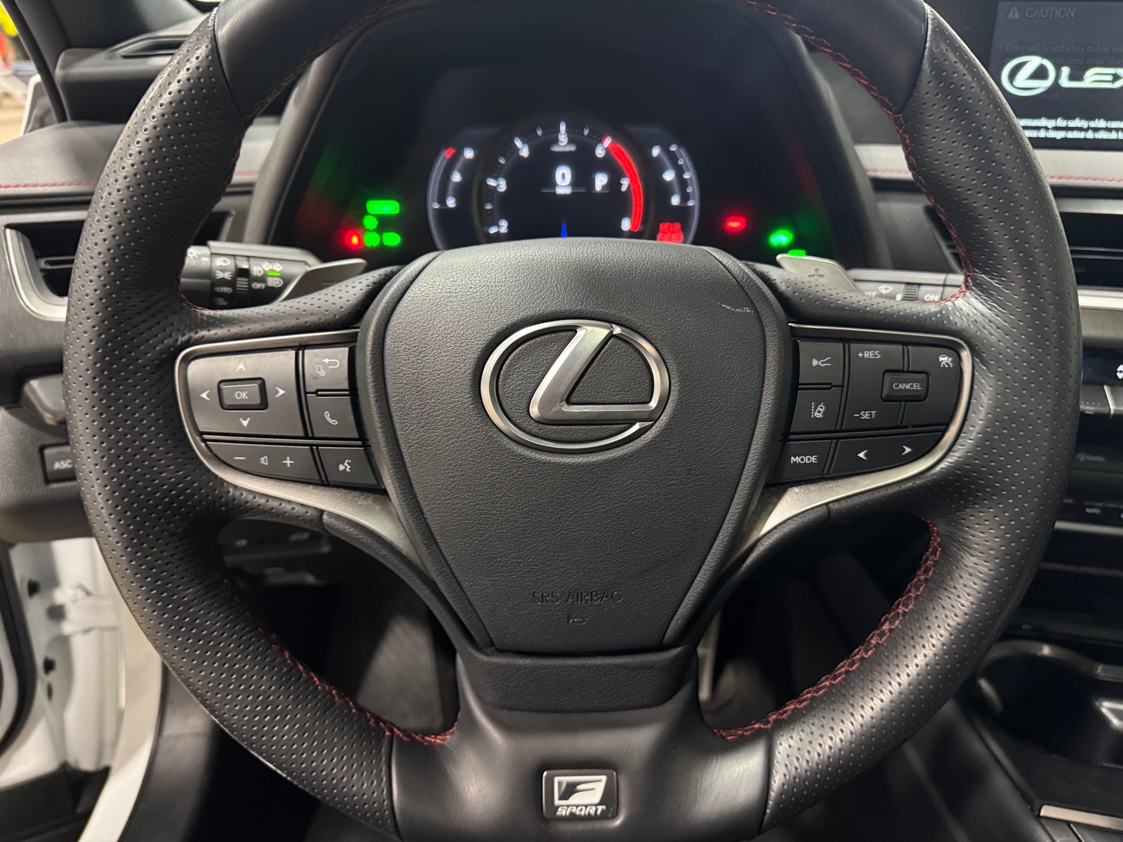 Thumbnail: 2021 Lexus UX - 4