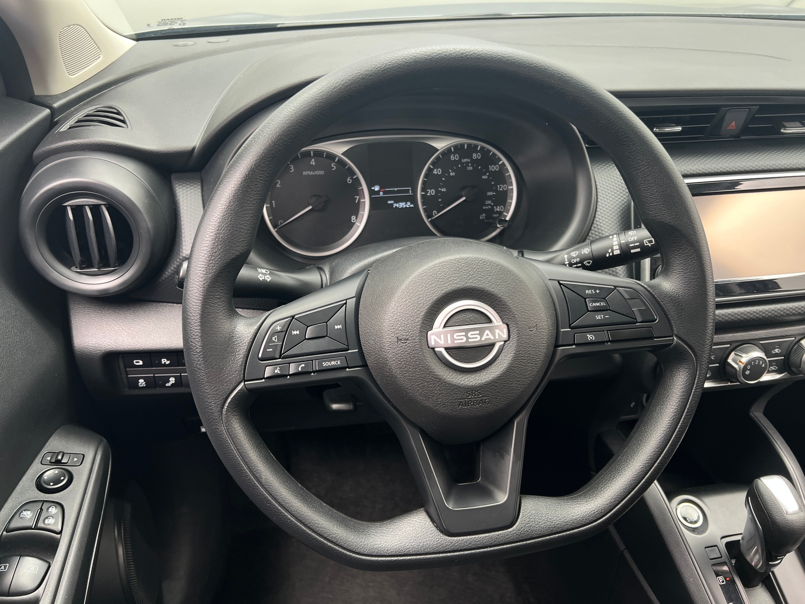 Thumbnail: 2024 Nissan Kicks - 5