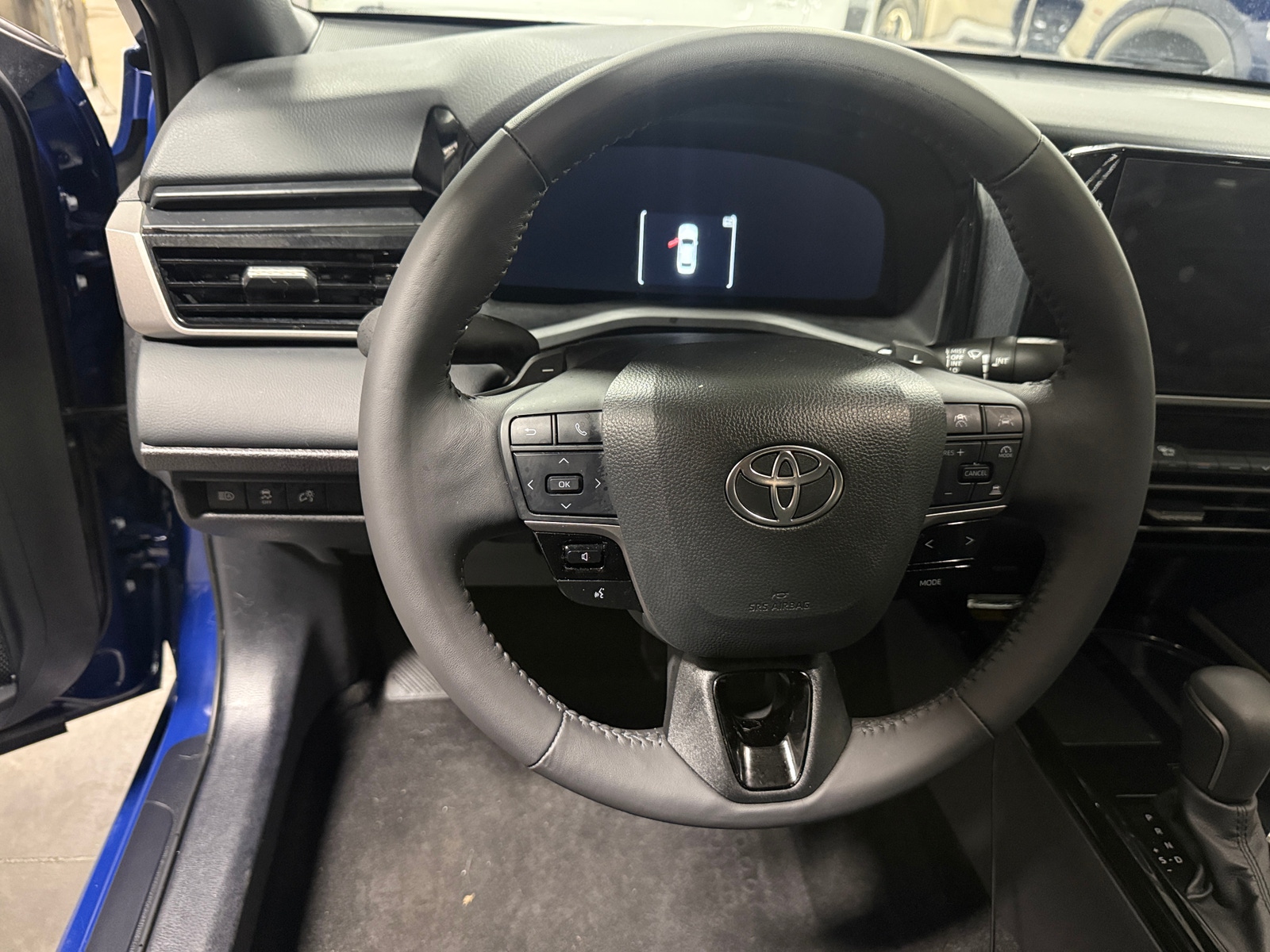 Thumbnail: 2025 Toyota Camry - 4