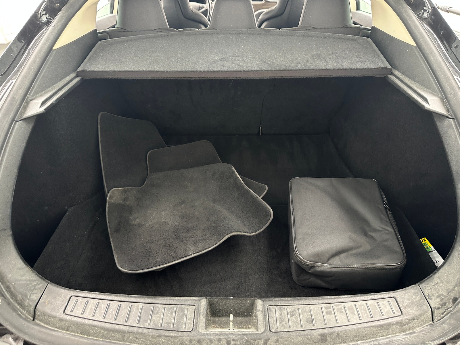 Thumbnail: 2015 Tesla Model S - 6