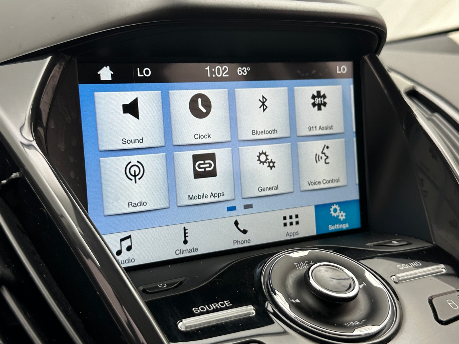 Thumbnail: 2016 Ford Escape - 3