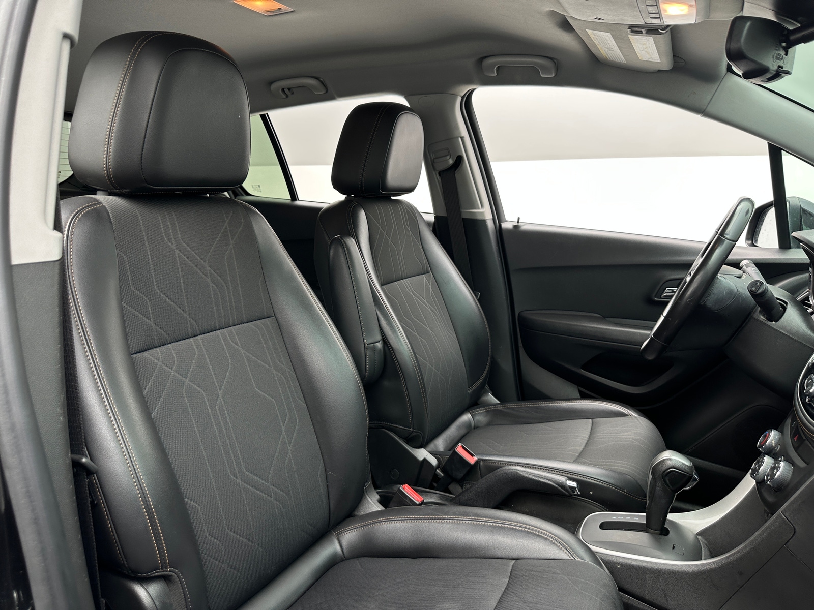 Thumbnail: 2019 Chevrolet Trax - 2