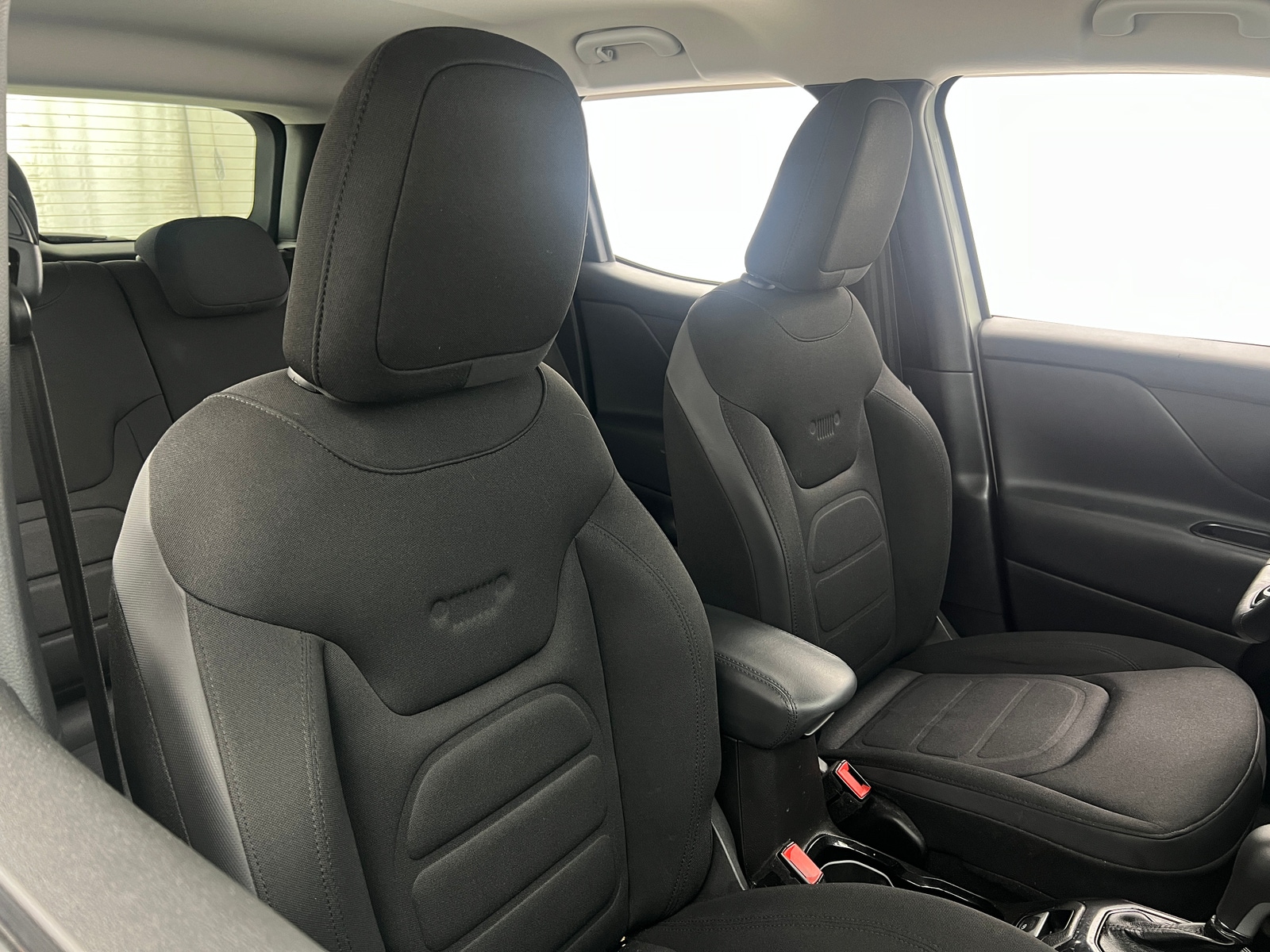 Thumbnail: 2017 Jeep Renegade - 2