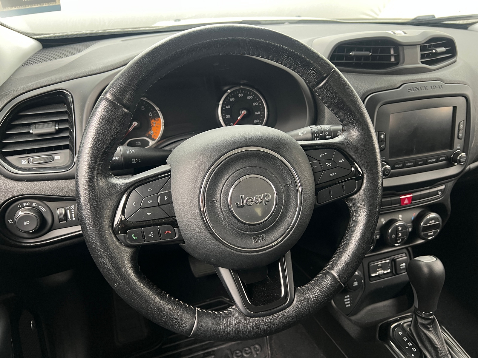 Thumbnail: 2017 Jeep Renegade - 5