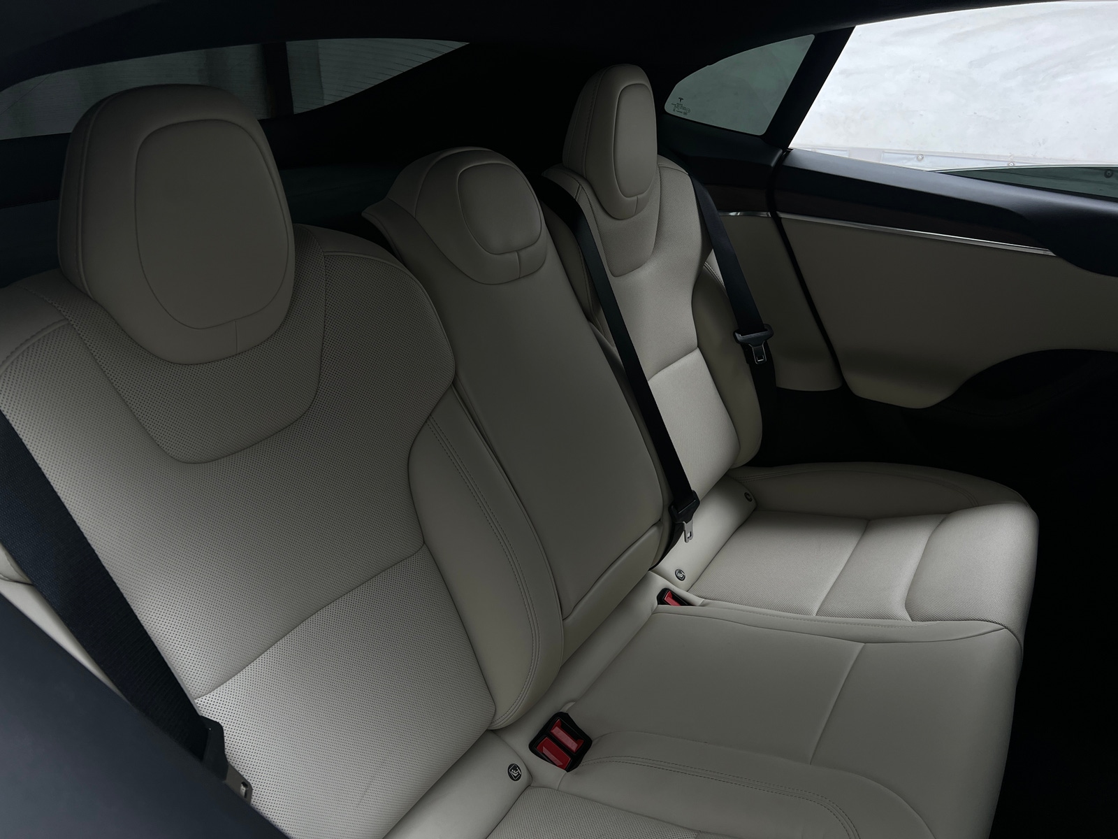 Thumbnail: 2022 Tesla Model S - 5