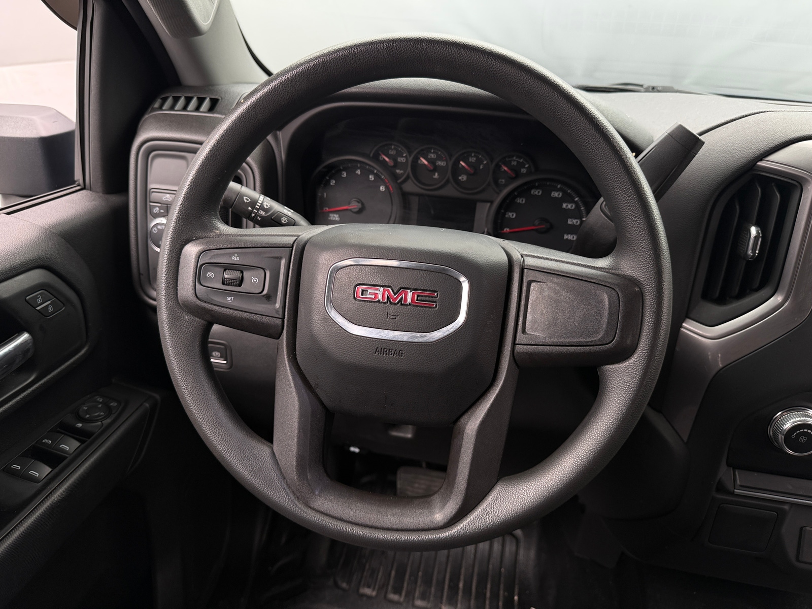 Thumbnail: 2022 GMC Sierra 2500 - 5