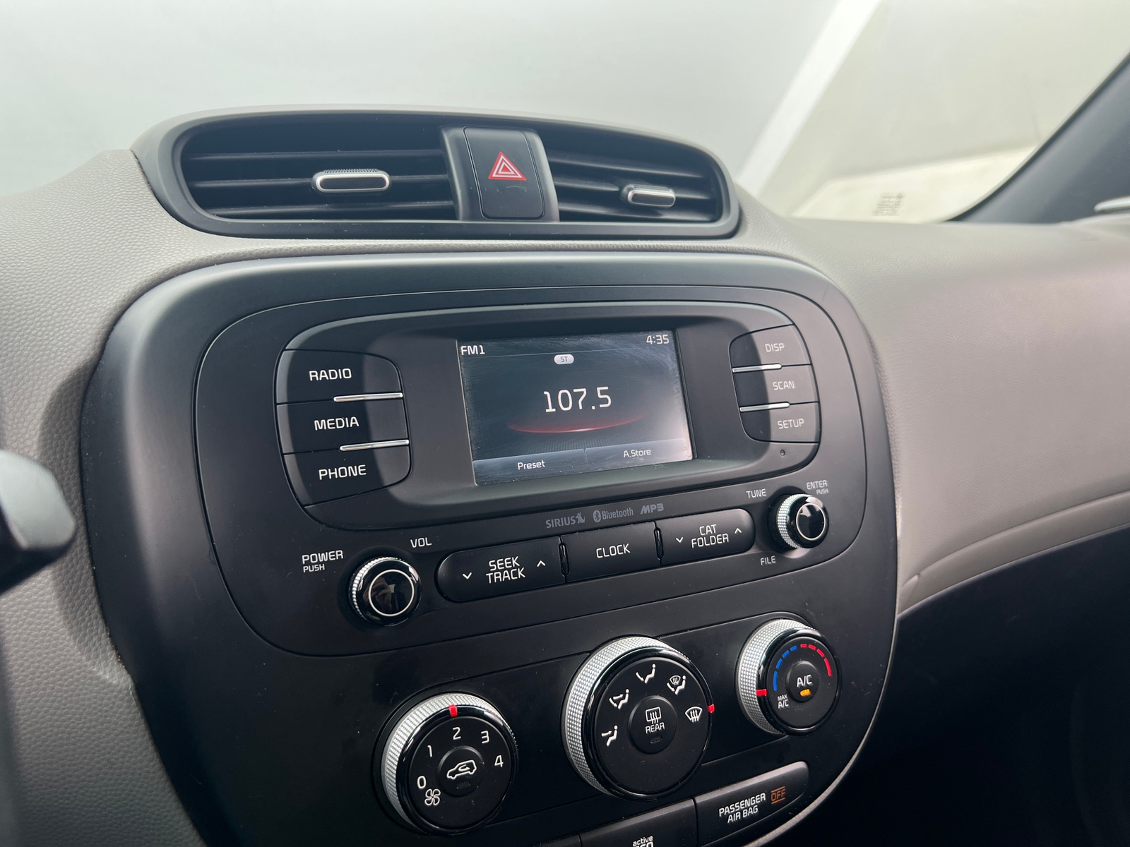 Thumbnail: 2016 Kia Soul - 4