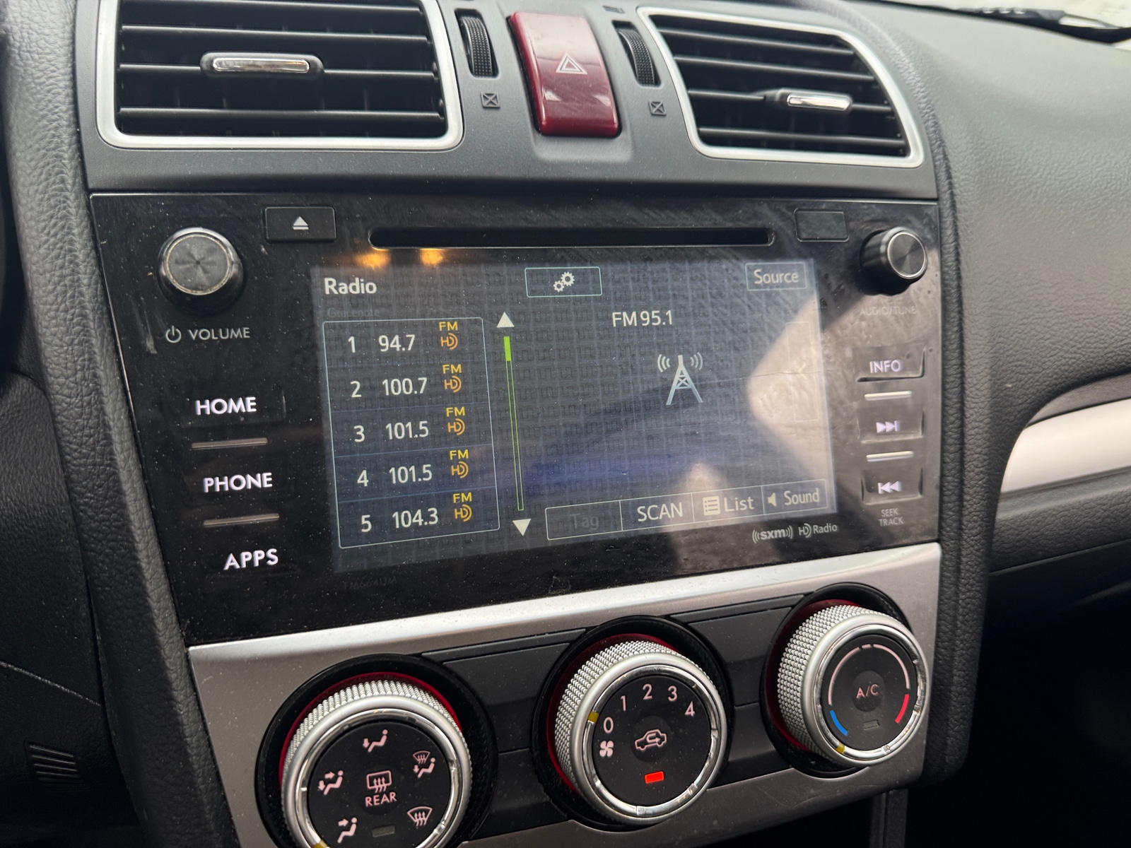 Thumbnail: 2015 Subaru XV Crosstrek - 4