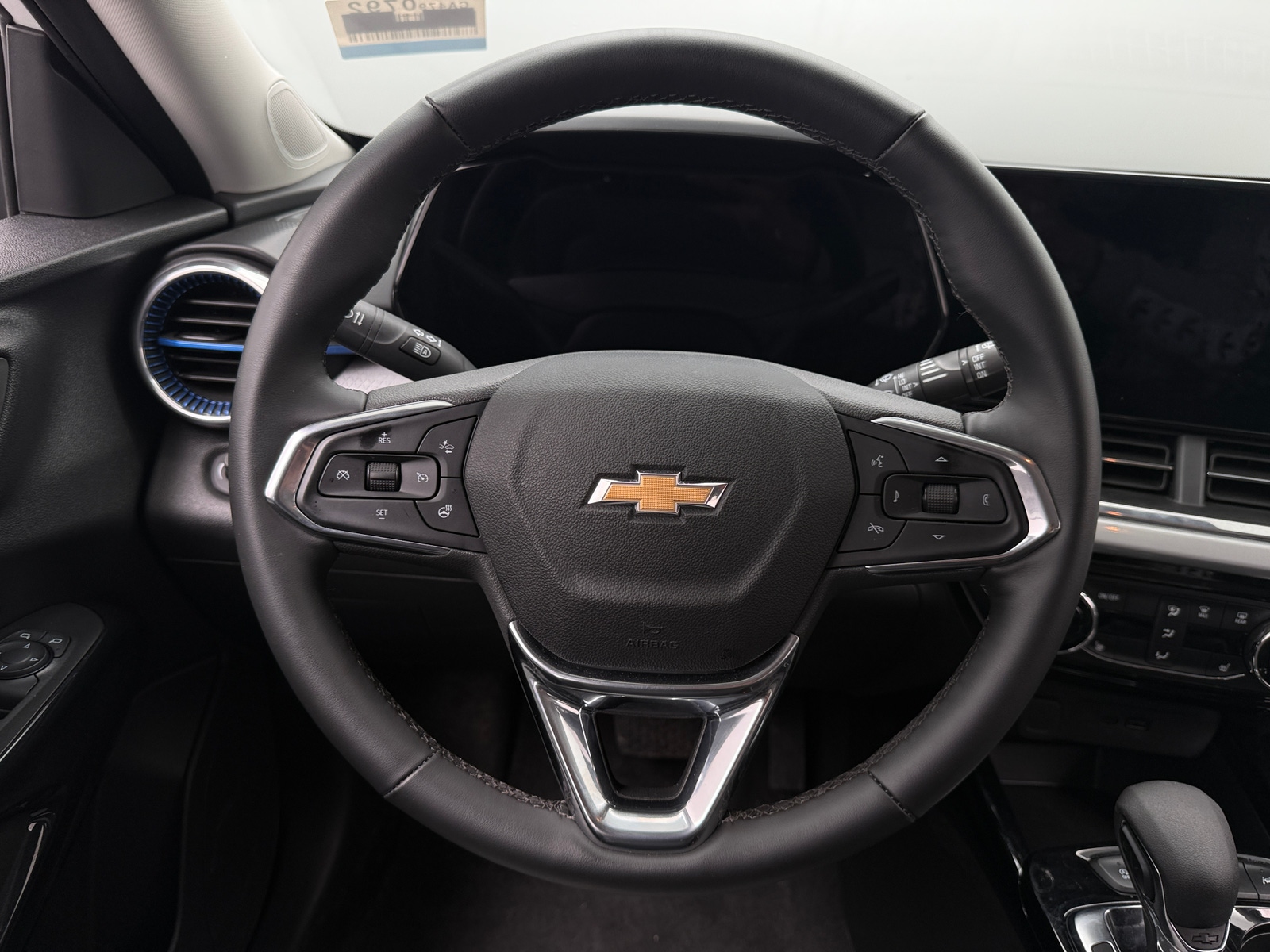 Thumbnail: 2025 Chevrolet Trax - 5