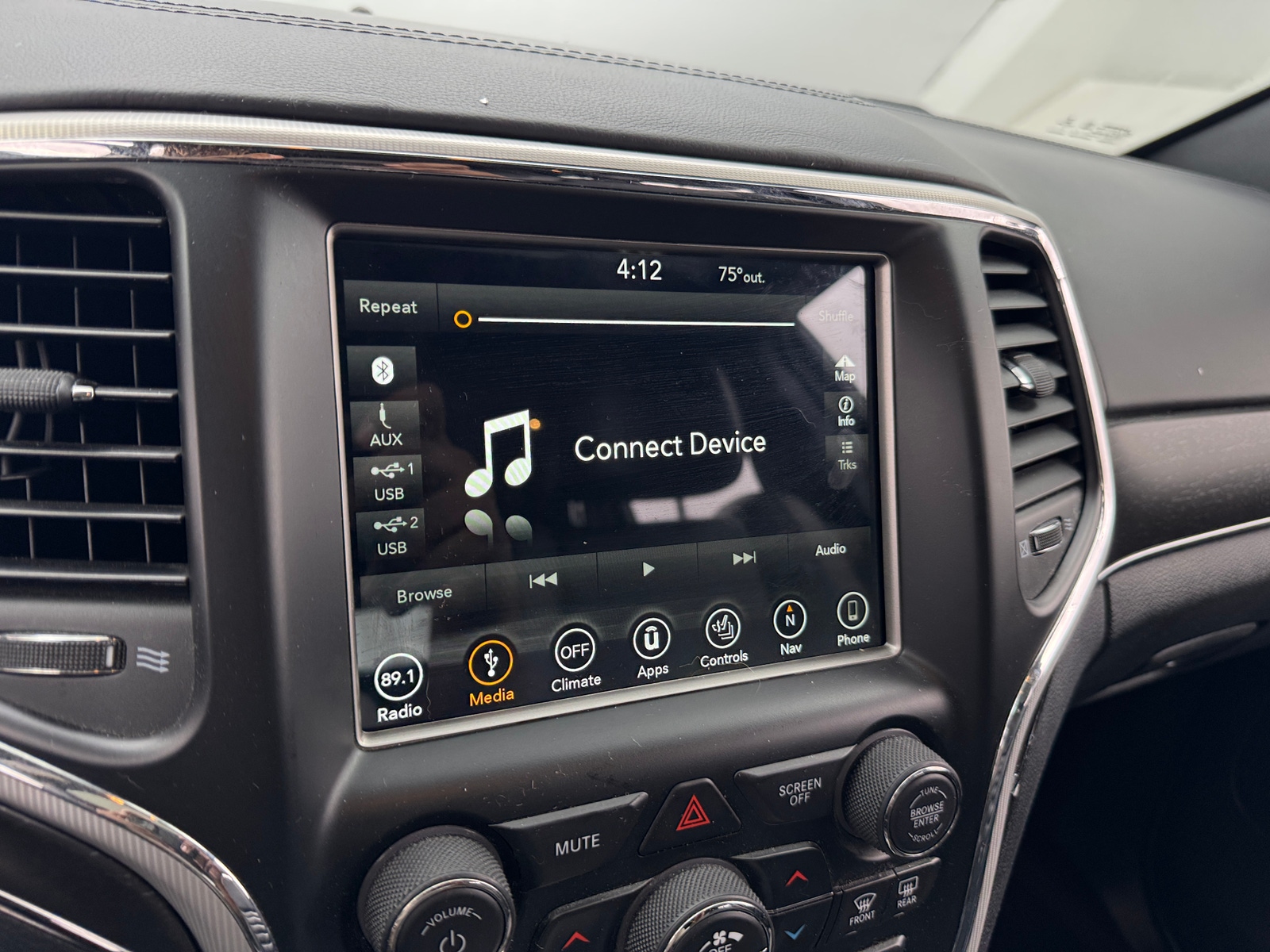 Thumbnail: 2018 Jeep Grand Cherokee - 3