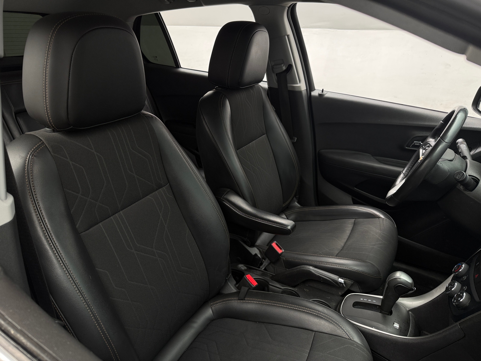 Thumbnail: 2018 Chevrolet Trax - 2