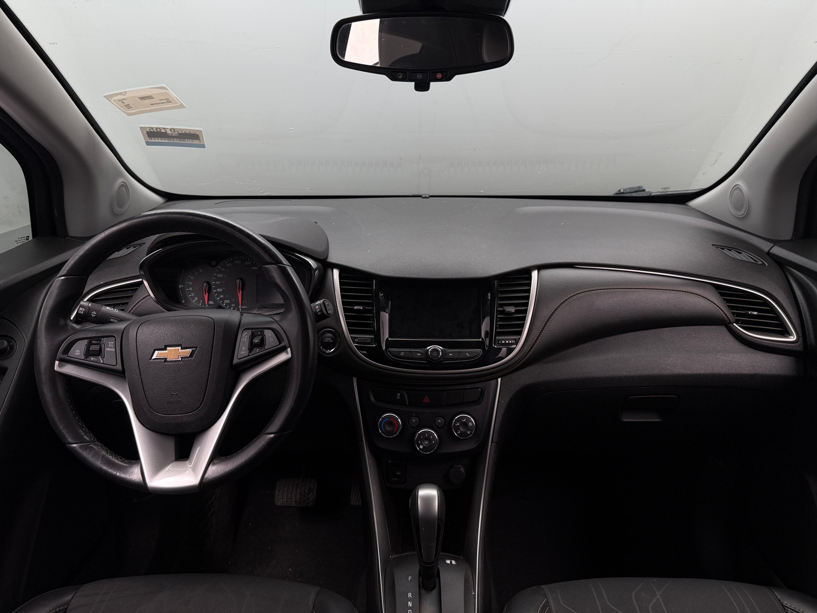 Thumbnail: 2018 Chevrolet Trax - 3
