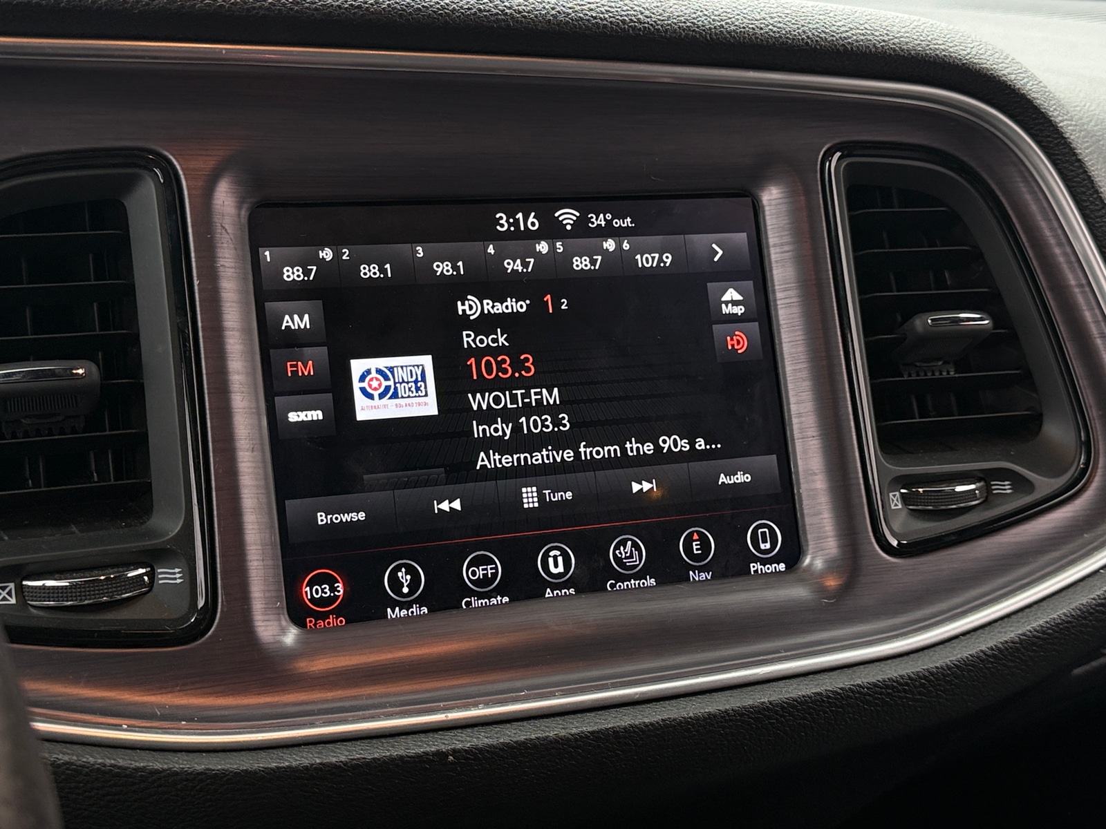 Thumbnail: 2018 Dodge Challenger - 2