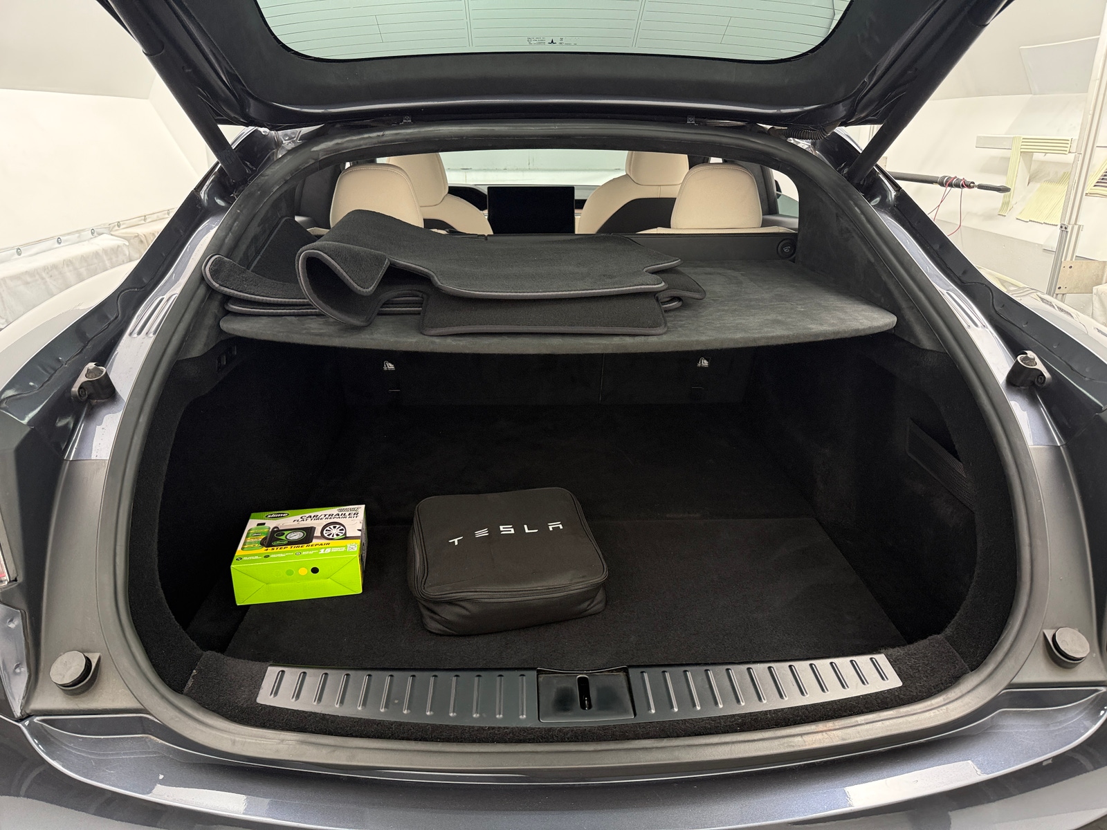 Thumbnail: 2022 Tesla Model S - 6