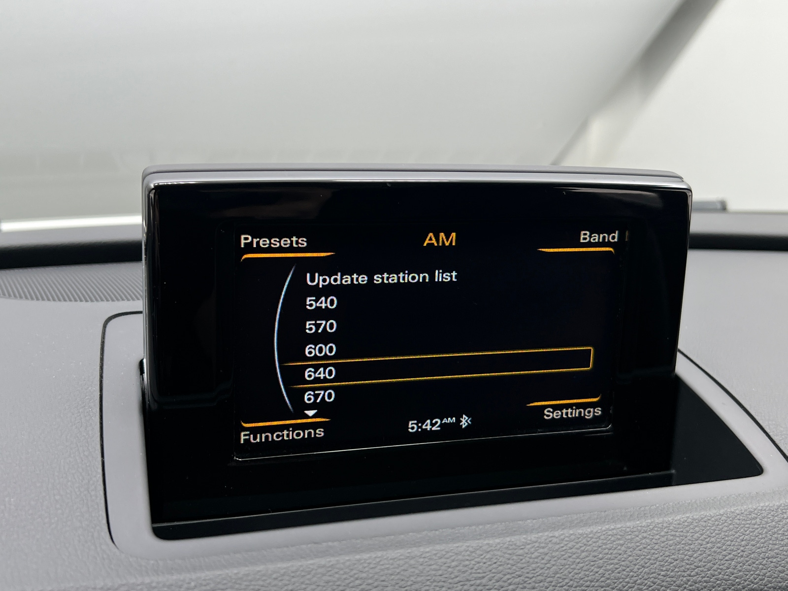 Thumbnail: 2018 Audi Q3 - 3