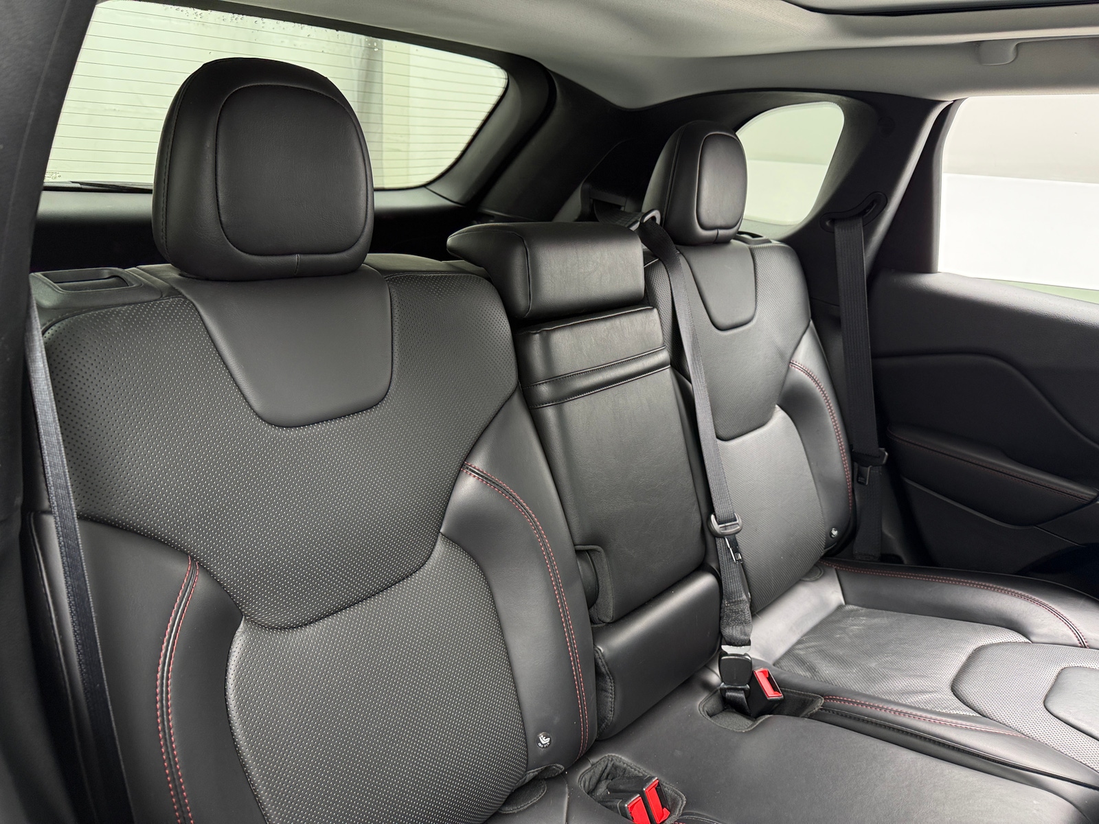 Thumbnail: 2019 Jeep Cherokee - 5