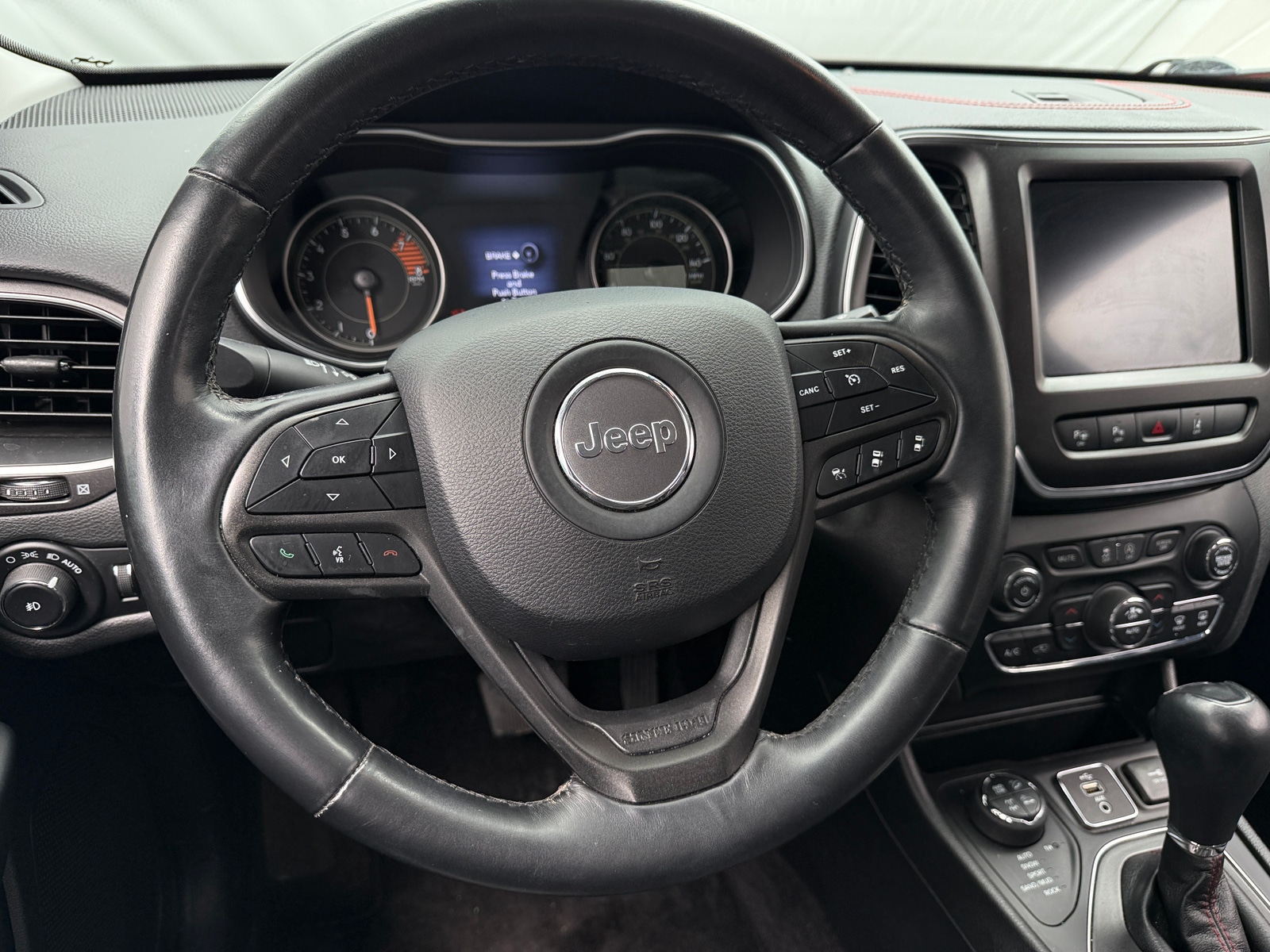 Thumbnail: 2019 Jeep Cherokee - 4