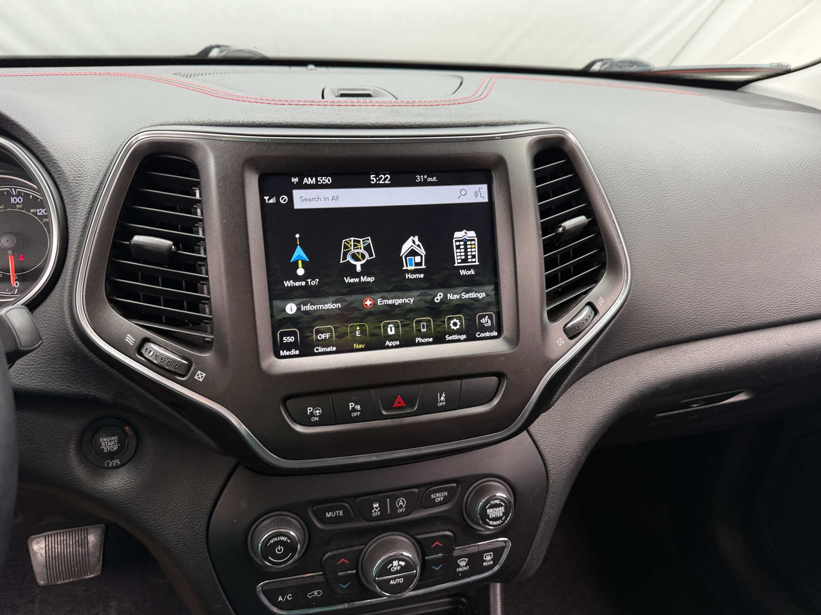 Thumbnail: 2019 Jeep Cherokee - 3