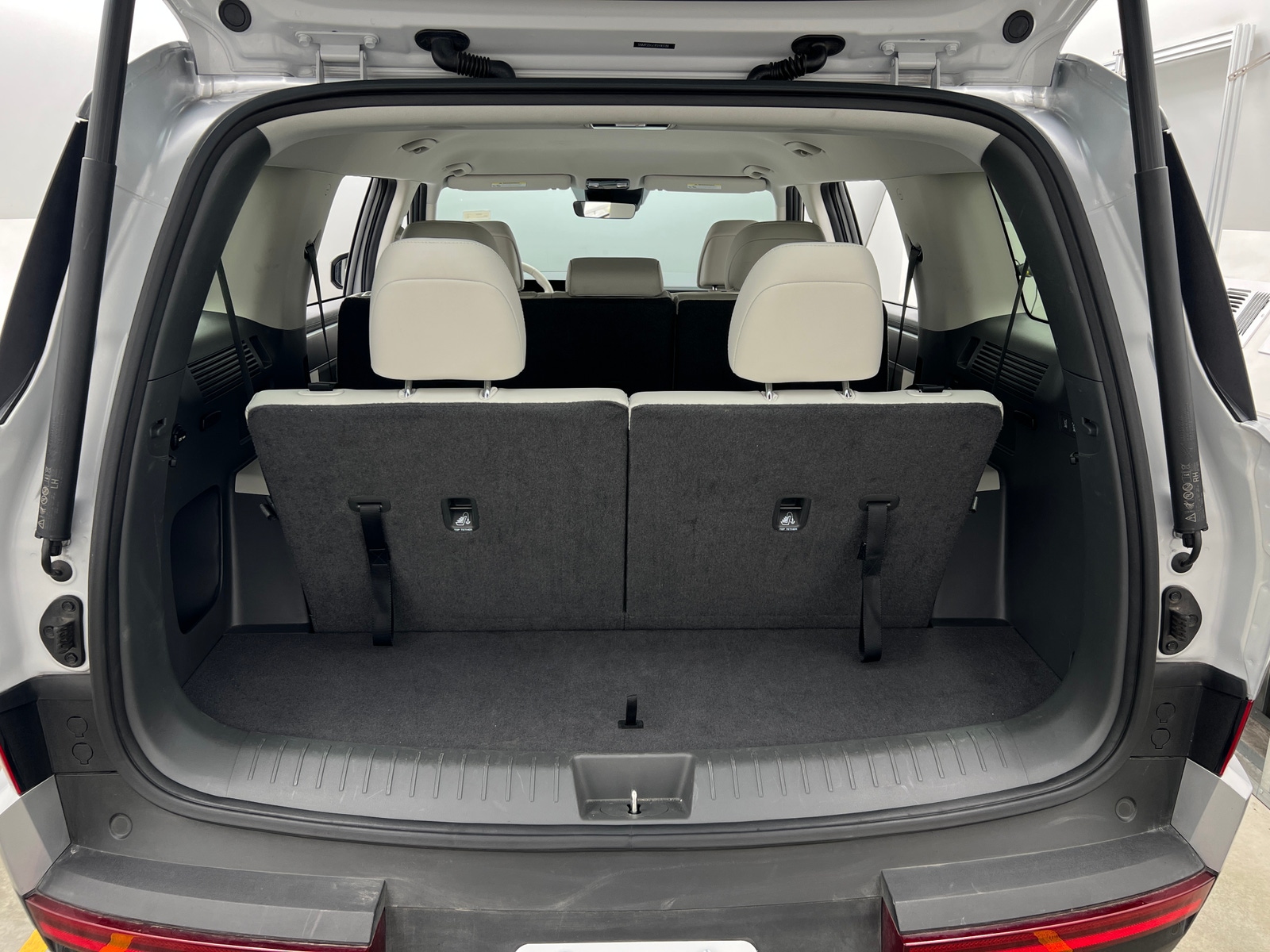 Thumbnail: 2025 Hyundai Santa Fe - 6