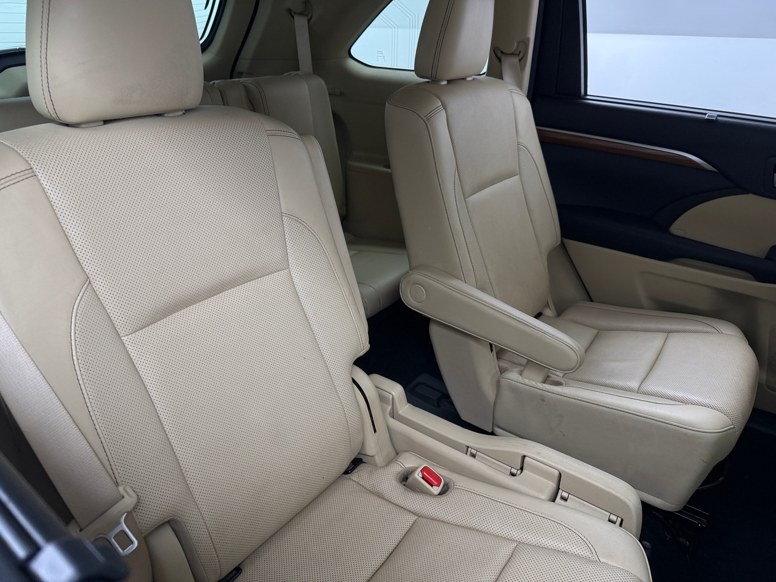 Thumbnail: 2017 Toyota Highlander - 5