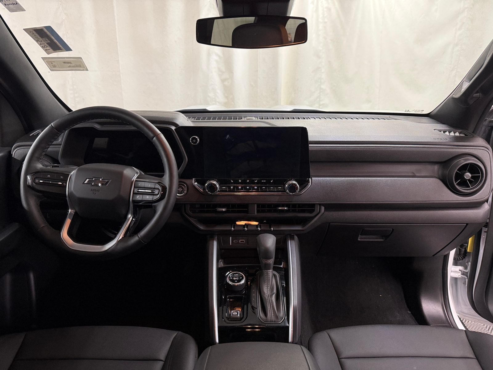 Thumbnail: 2025 Chevrolet Colorado - 3