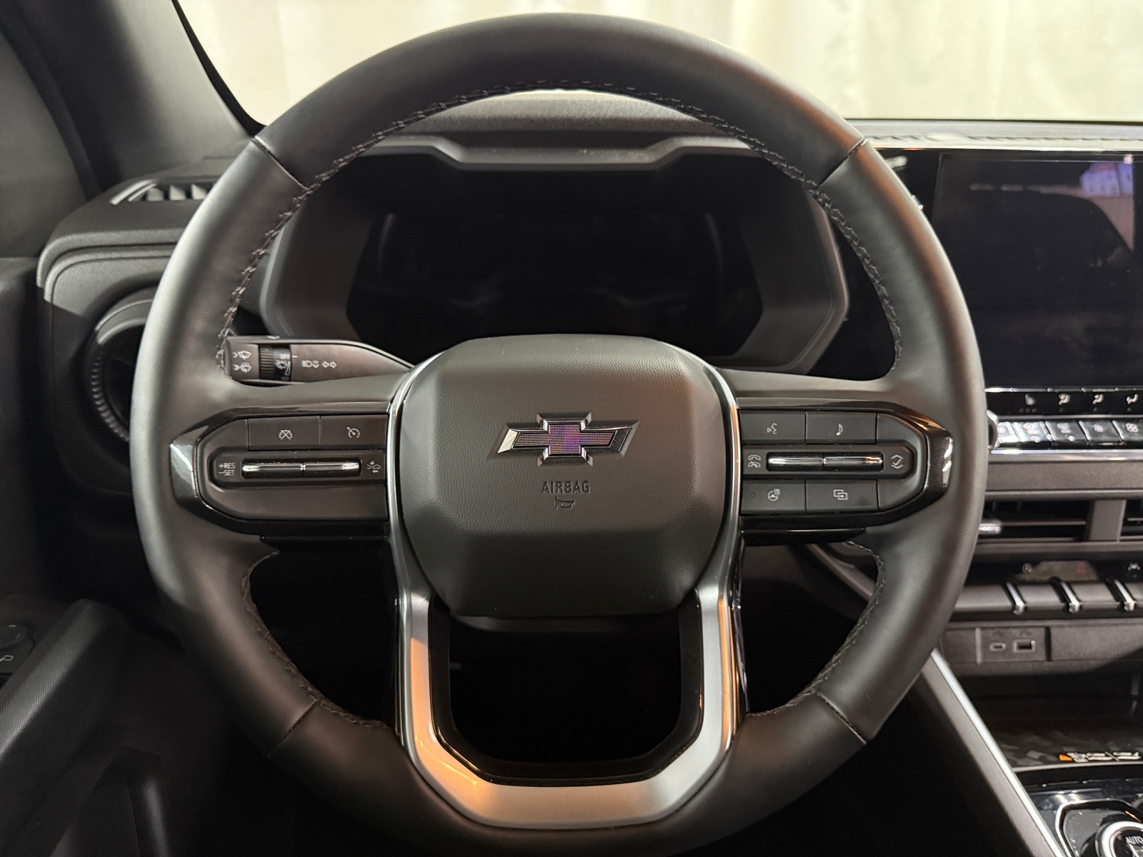 Thumbnail: 2025 Chevrolet Colorado - 5