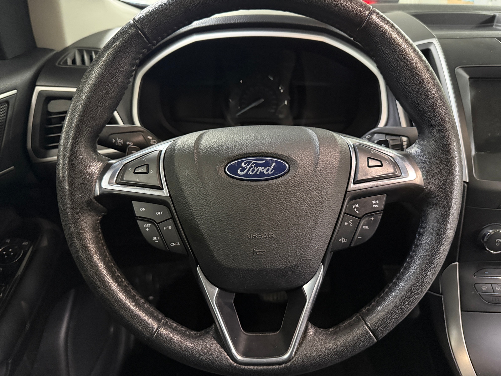 Thumbnail: 2020 Ford Edge - 4