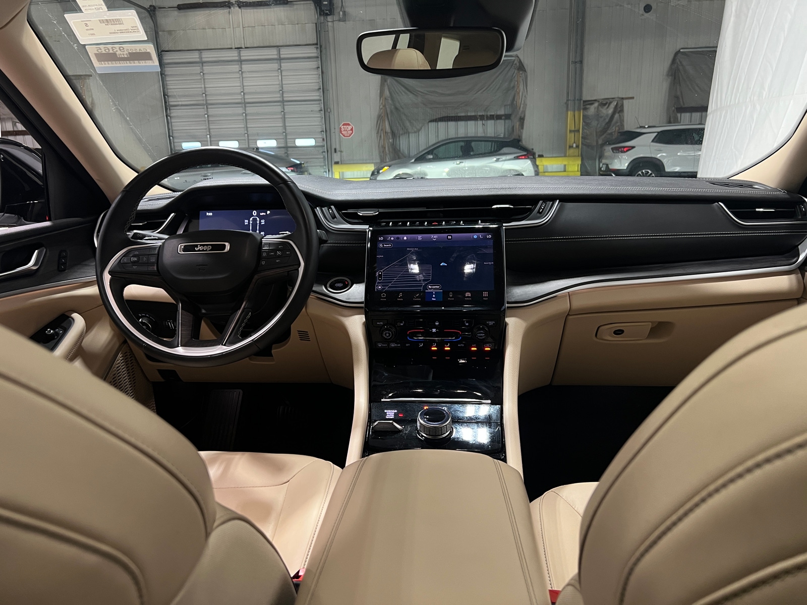 Thumbnail: 2021 Jeep Grand Cherokee L - 2