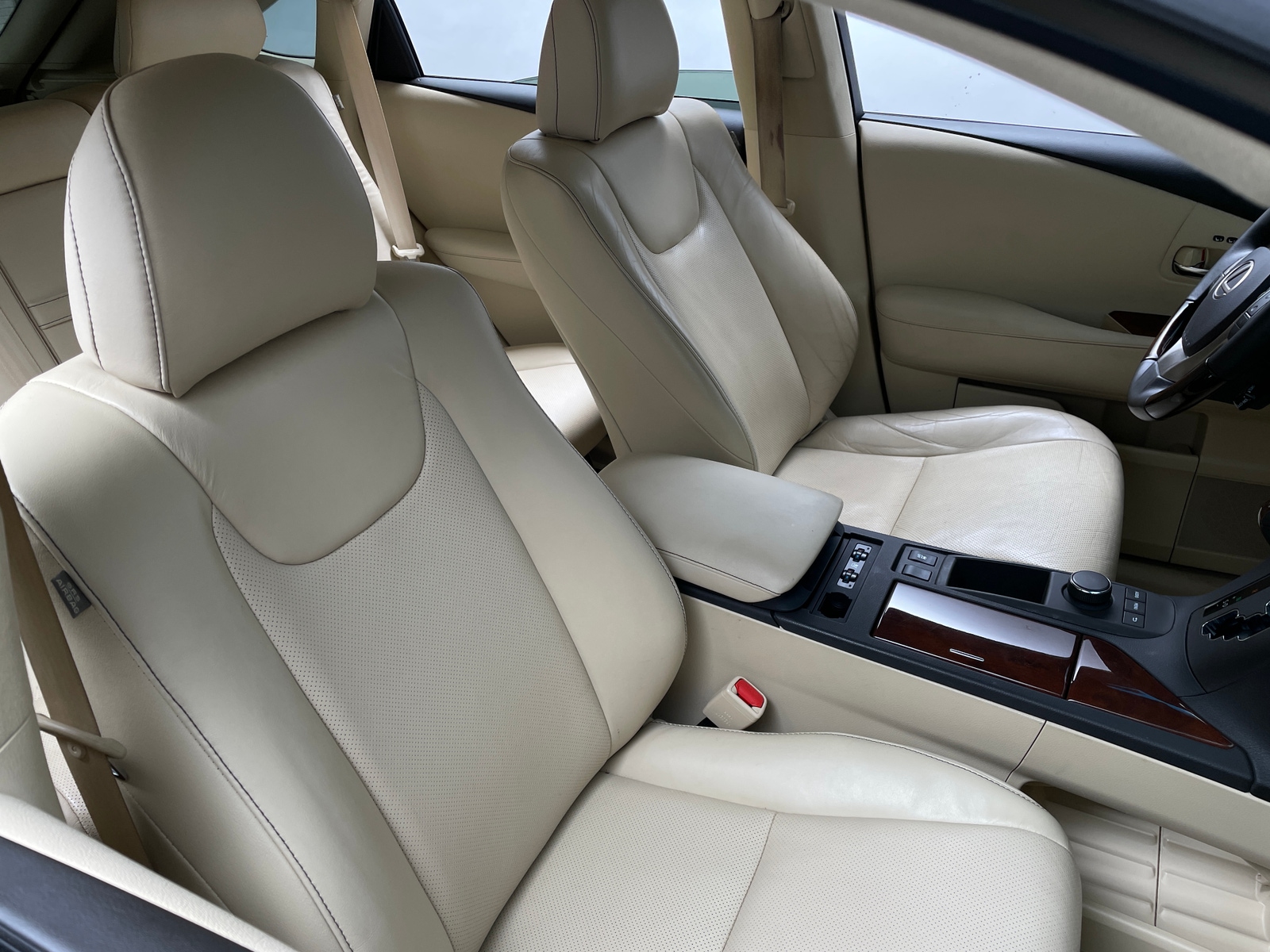 Thumbnail: 2015 Lexus RX - 2