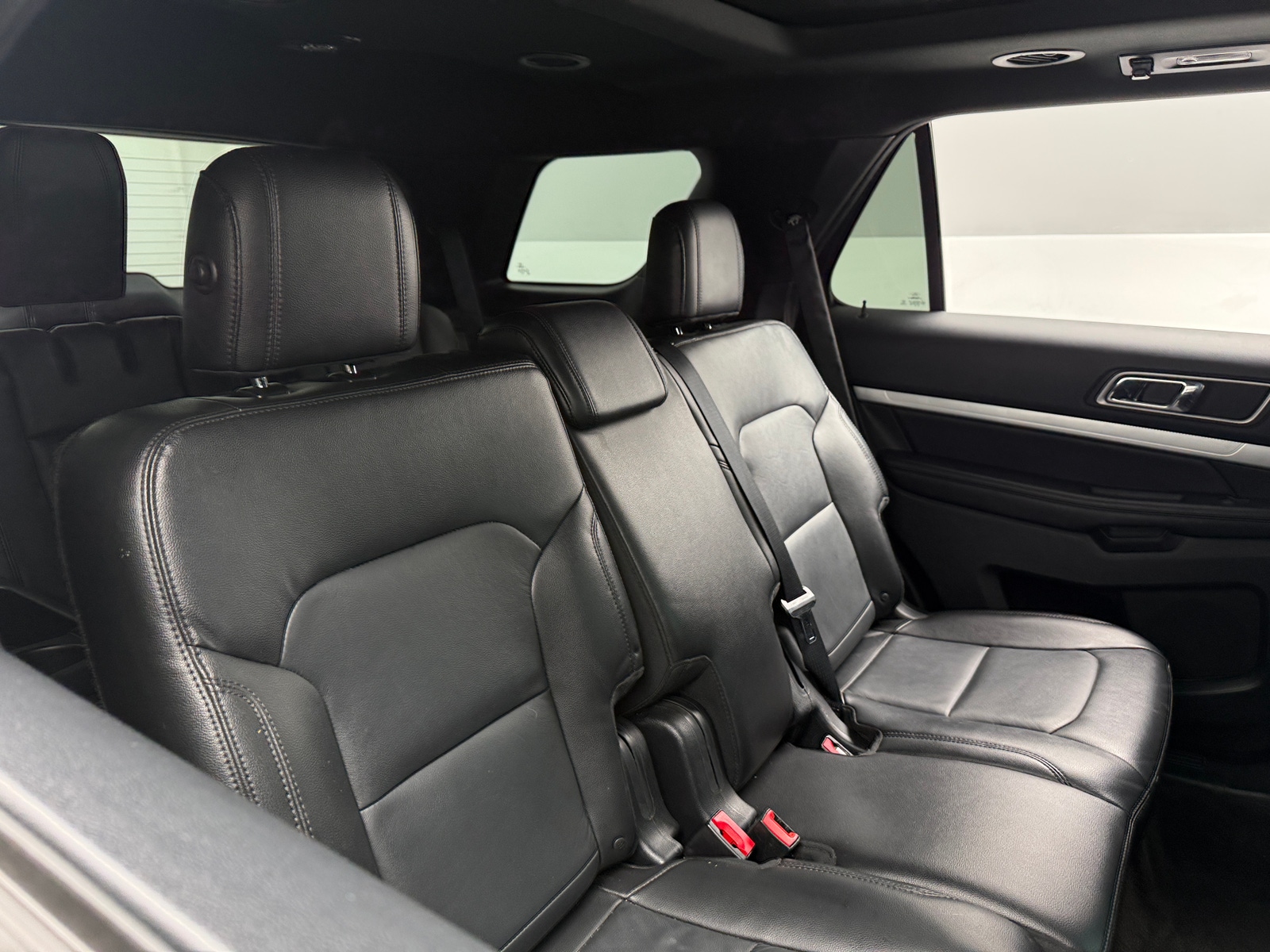 Thumbnail: 2016 Ford Explorer - 6