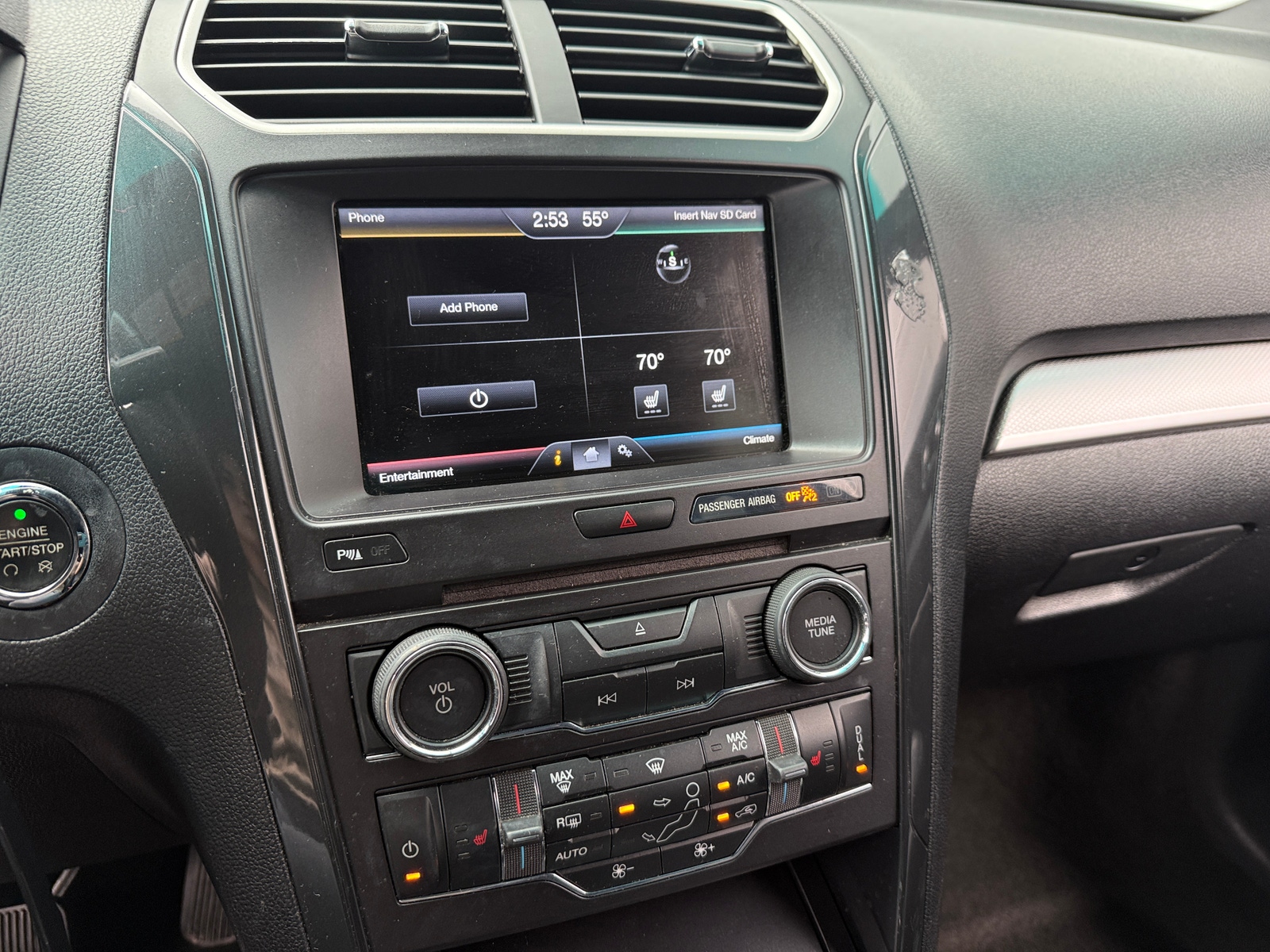 Thumbnail: 2016 Ford Explorer - 4