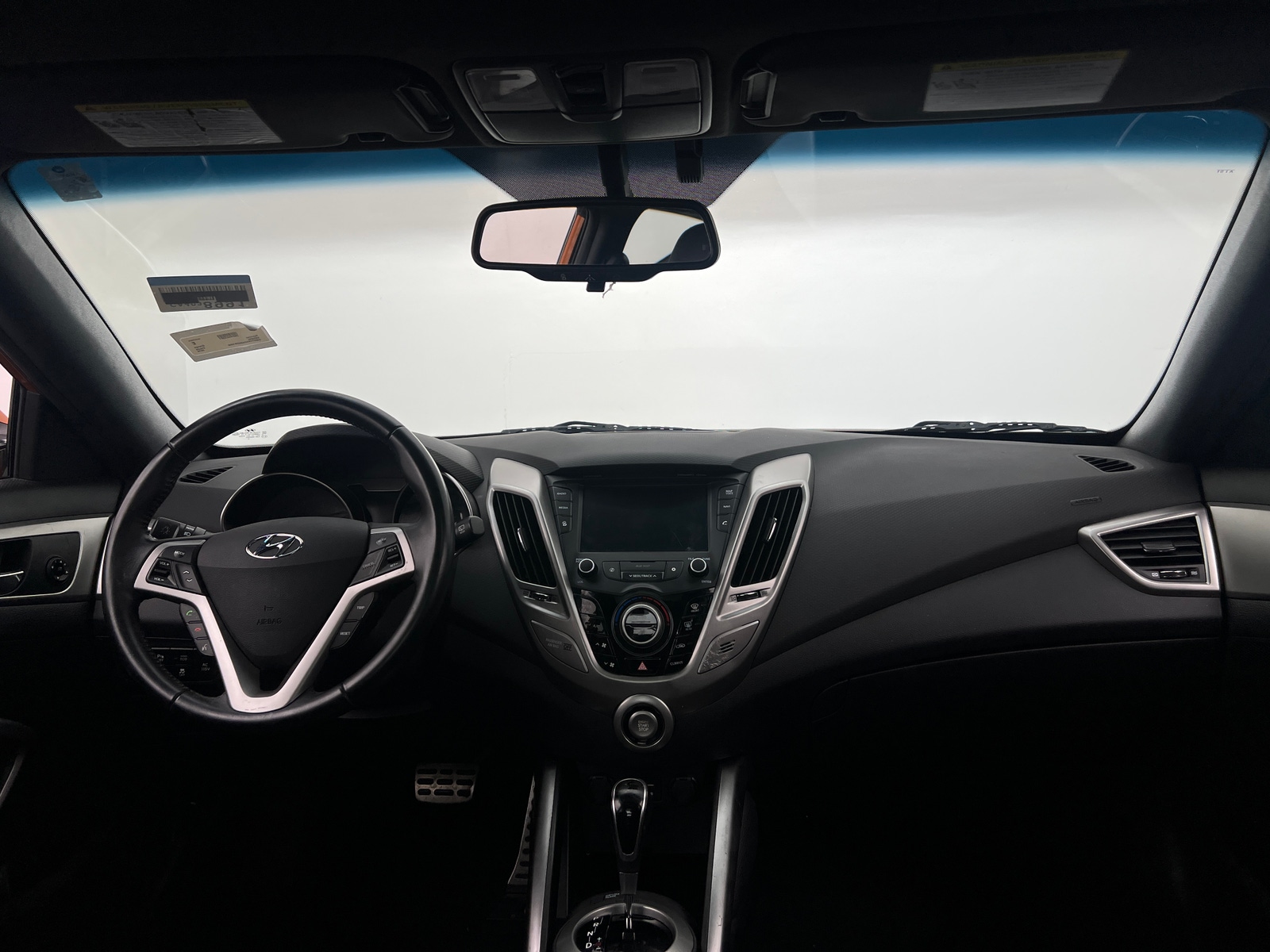 Thumbnail: 2016 Hyundai Veloster - 3