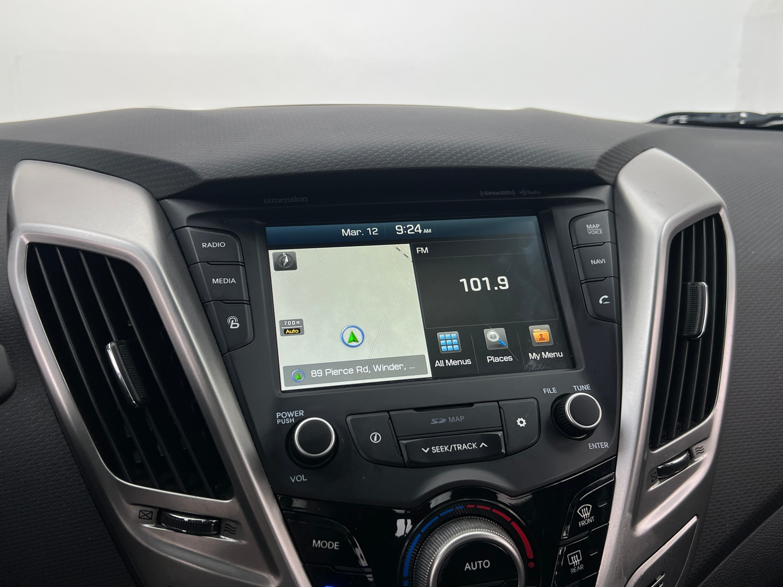 Thumbnail: 2016 Hyundai Veloster - 4